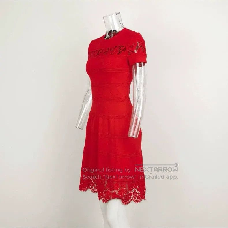 Valentino Valentino Lace cut-out lace crew neck dress Size S / US 4 / IT 40 - 2 Thumbnail