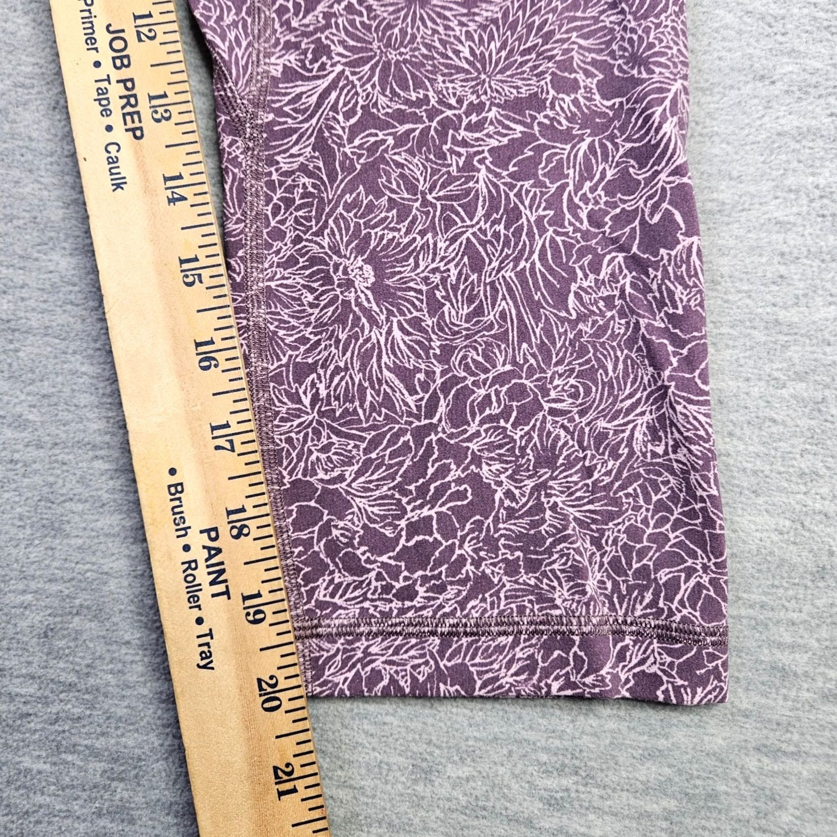 Lululemon Lululemon Women's Align Floral Printed Cropped workout Pants Size 8 Size 30" / US 8 / IT 44 - 4 Thumbnail