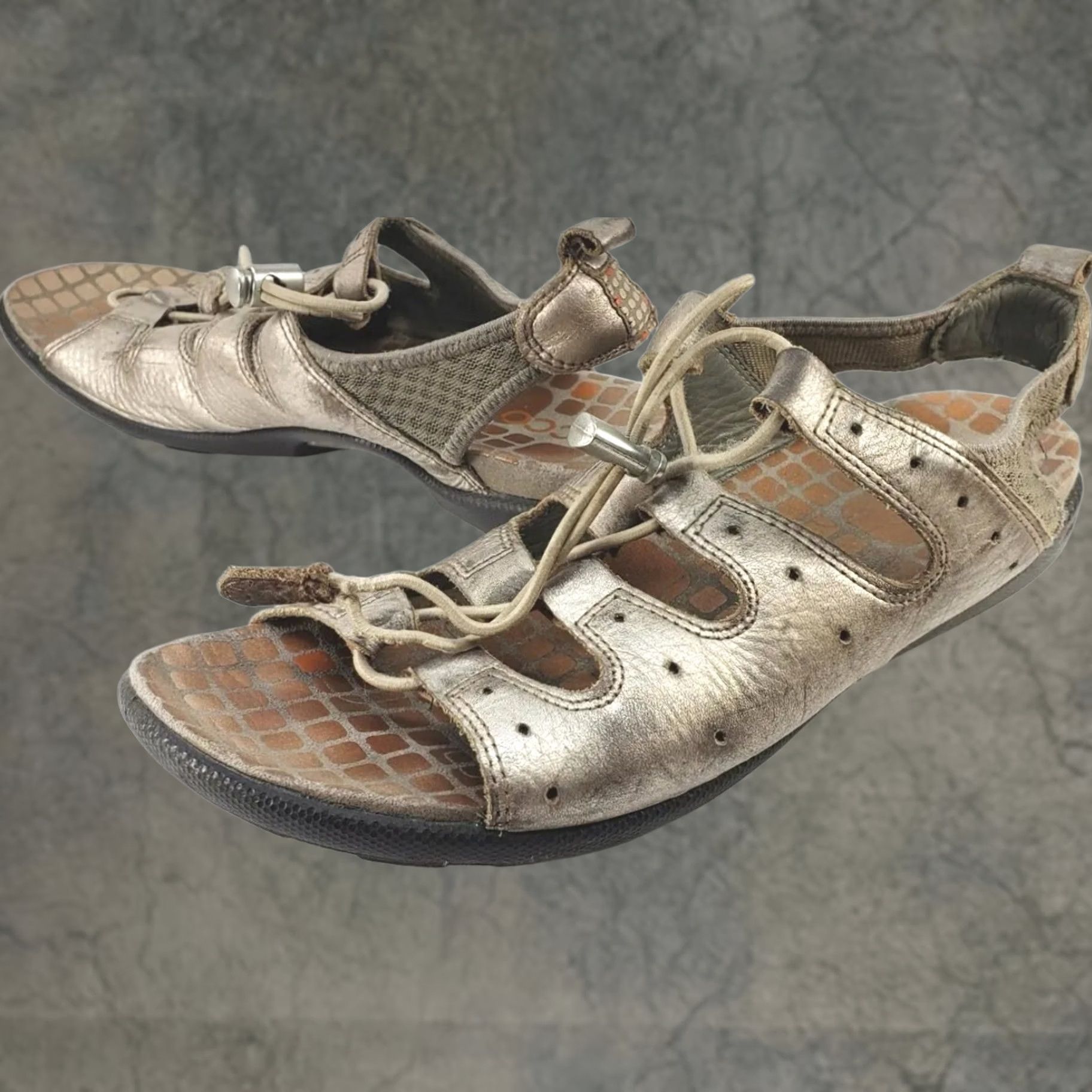 Ecco VINTAGE Ecco Jab Toggle Metallic Rose Gold Sandals Women's 8-8.5 (39) Glass? Size US 8.5 / IT 38.5 - 1 Thumbnail