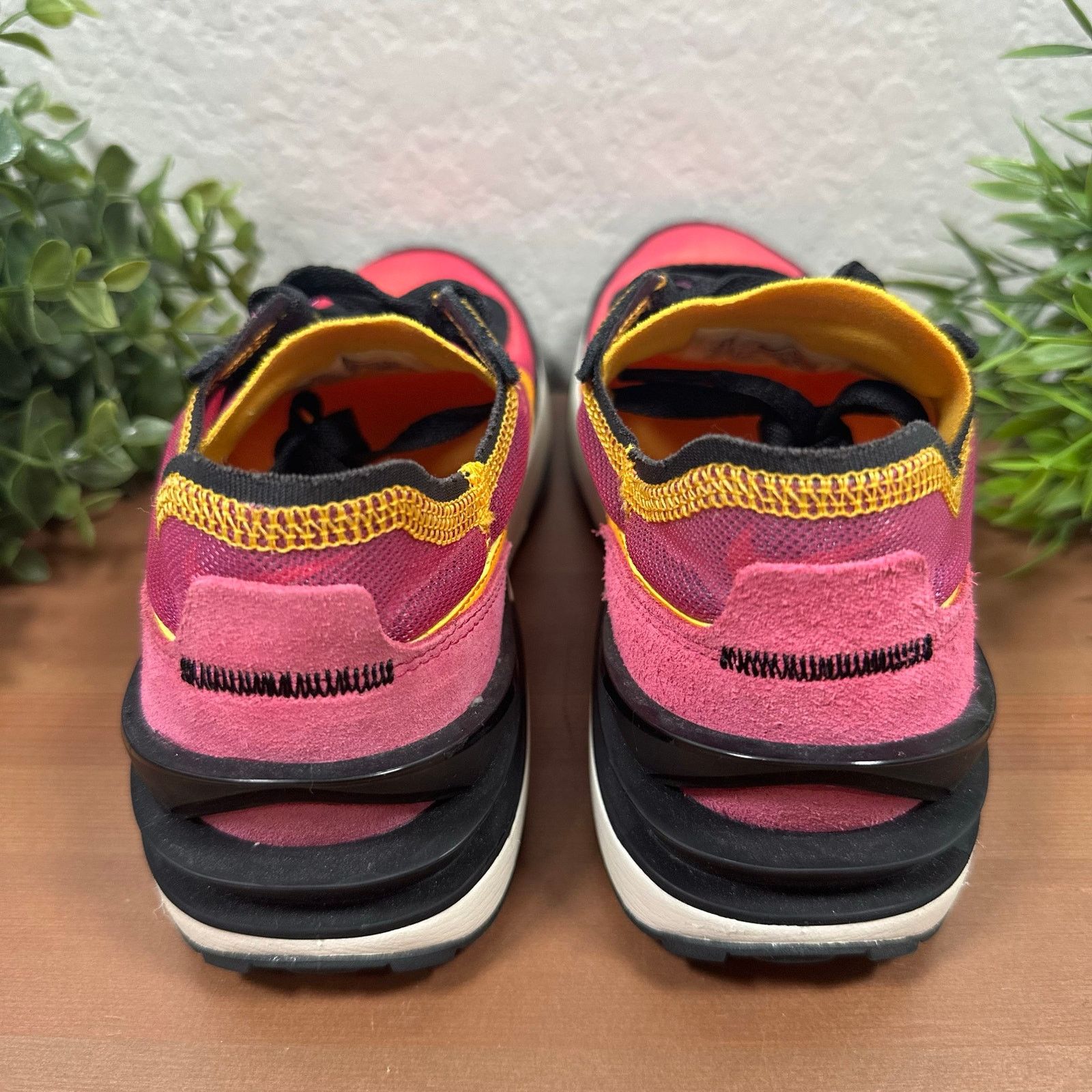 Nike Nike Men's Waffle One Active Fuchsia Shoes Size 6.5 Size US 6.5 / EU 39-40 - 5 Thumbnail