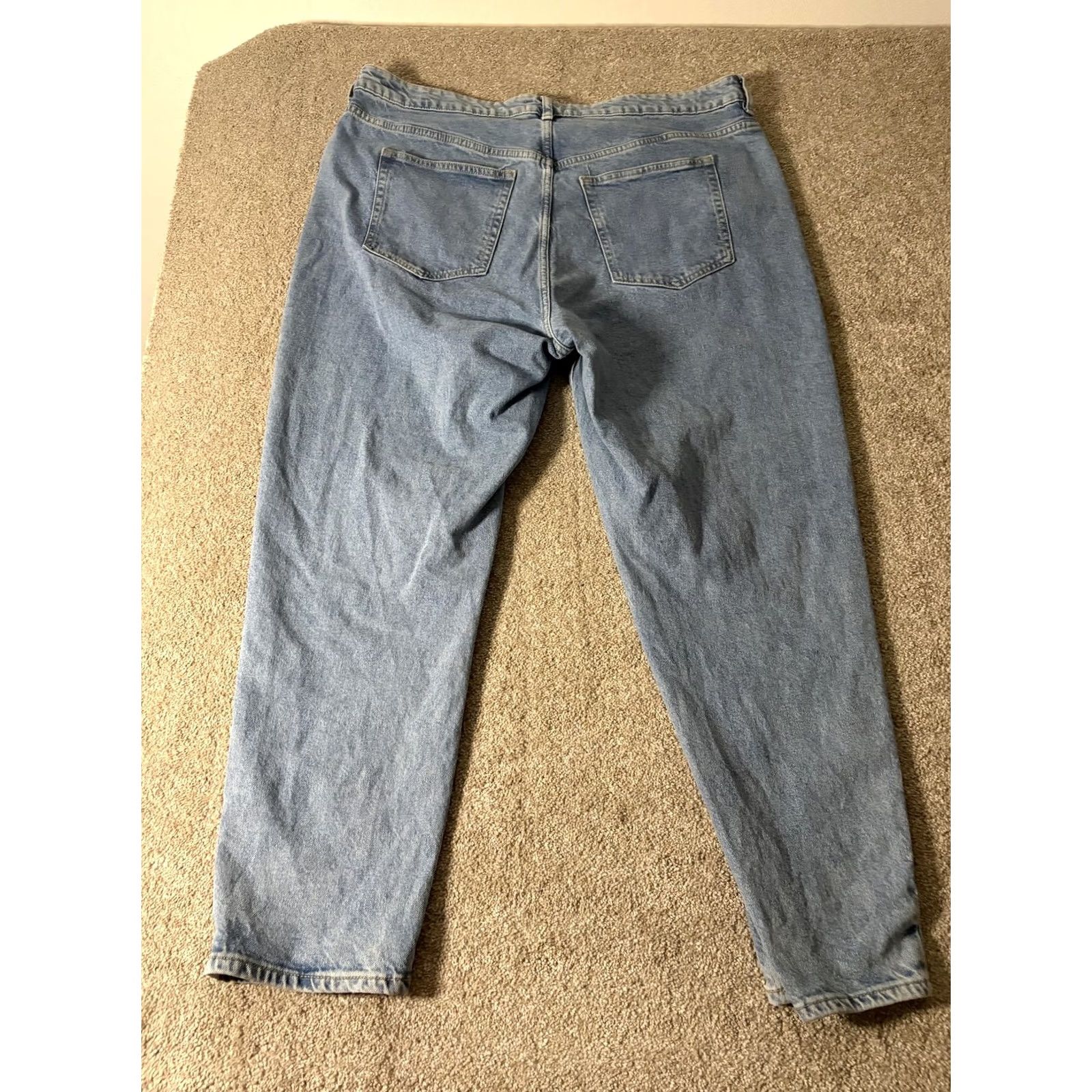 H&M H&M Jeans Womens 18 Blue Tapered Relaxed Fit High Rise Light Wash Denim Plus Size 40" / US 18 - 6 Thumbnail