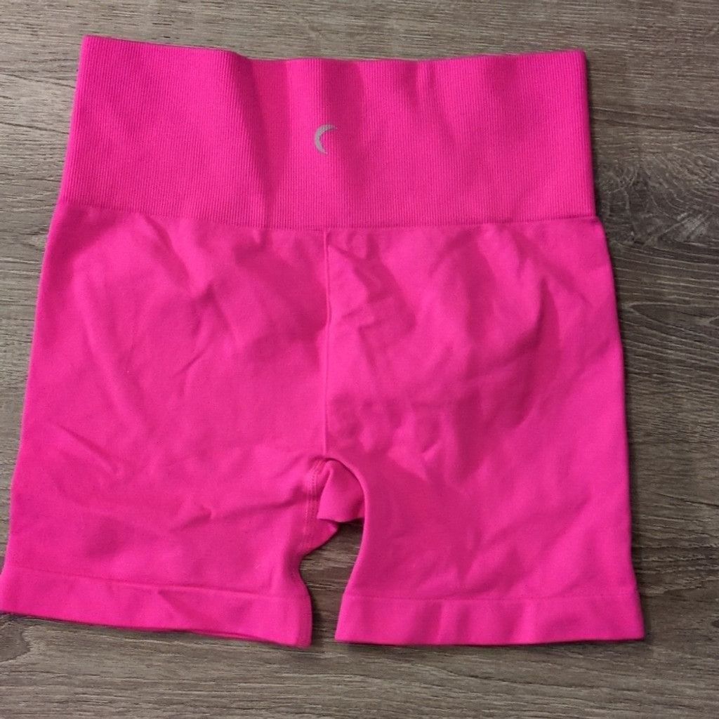 Other Zyia Hot Pink Seamless Ribbed Shorts Size Medium Size 24" / US 00 / IT 34 - 3 Thumbnail