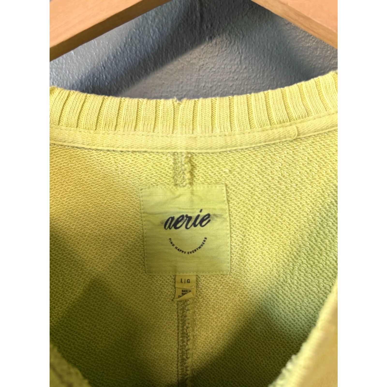 Vintage Aerie Green Long Sleeve Pullover Sweatshirt Oversized Size L Womens Pullover Sweatshirt 29 Pit to Pit 29 Back Hem Size L / US 10 / IT 46 - 3 Thumbnail