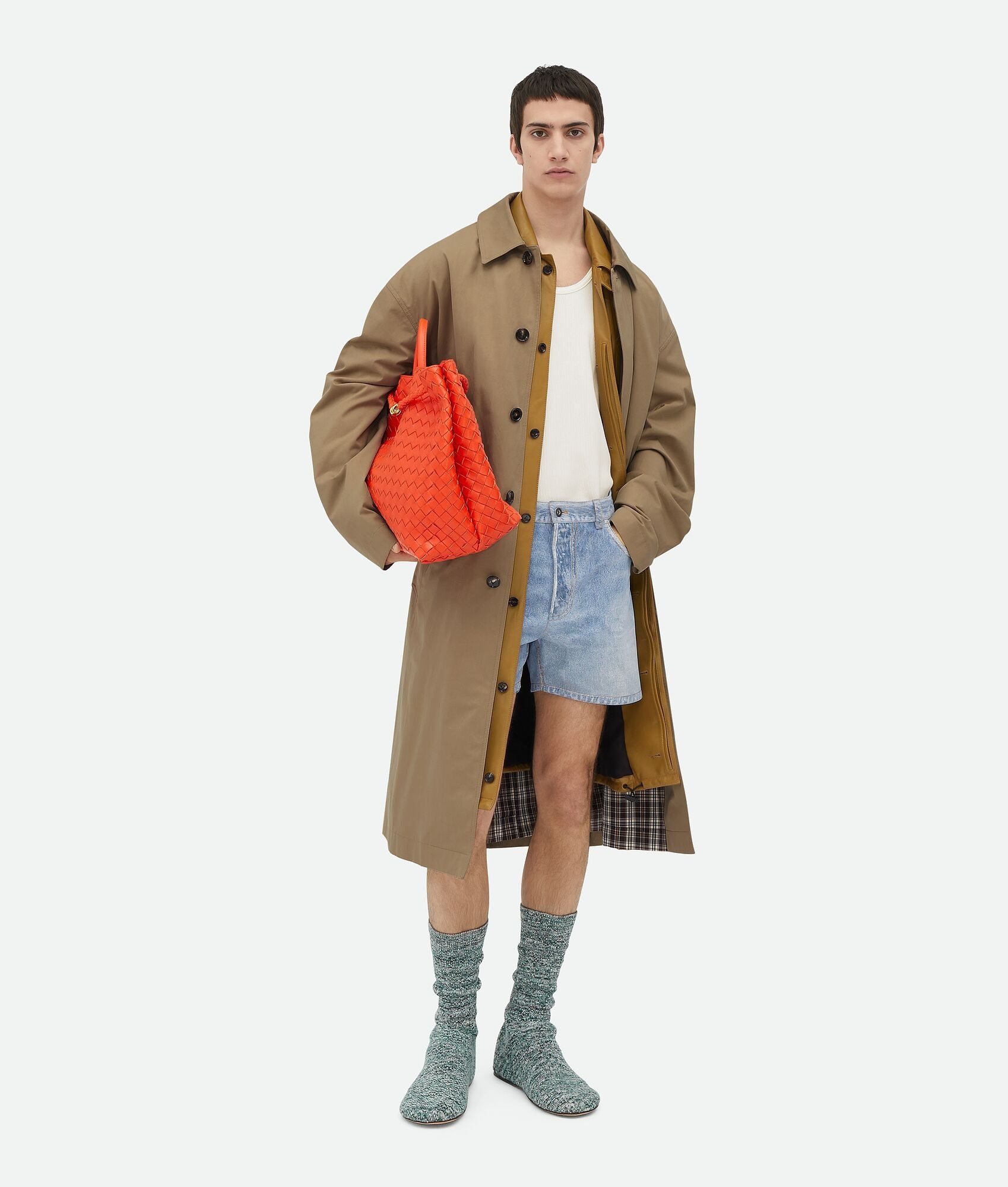 Bottega Veneta o1w1db10825 Light Cotton Twill Trench Coat in Desert Taupe Size US L / EU 52-54 / 3 - 4 Thumbnail