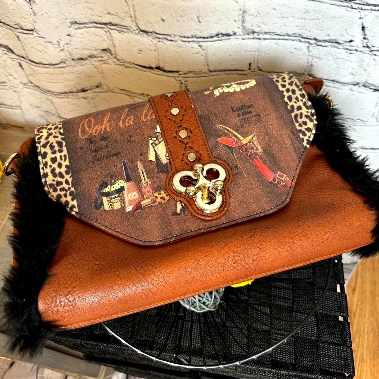 Other Beautiful Clutch Crossbody Handbag Turn Lock Fur Trim Size ONE SIZE - 4 Thumbnail