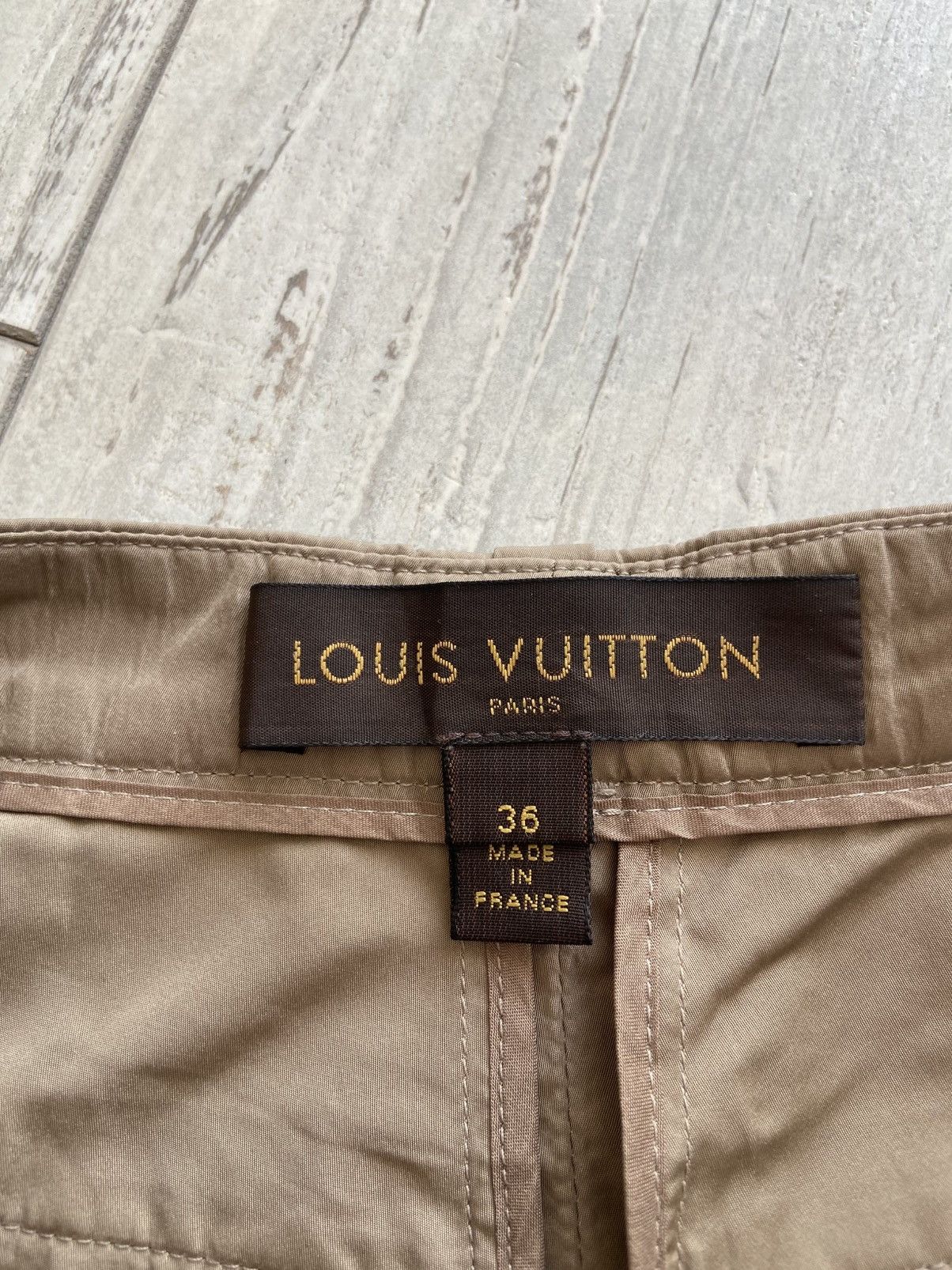 Louis Vuitton Louis Vuitton Capri Shorts Size 25" / US 0 / IT 36 - 11 Thumbnail