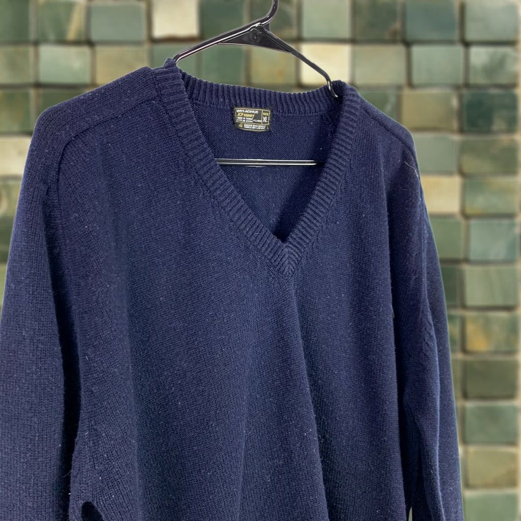 JCPenney VINTAGE JCPenney Montgomery Ward Navy Blue V-Neck Sweater Mens XL 70s Acrylic Blue Preppy 1970s Mens XL Blue Navy V-Neck Sweater Size US XL / EU 56 / 4 - 1 Thumbnail