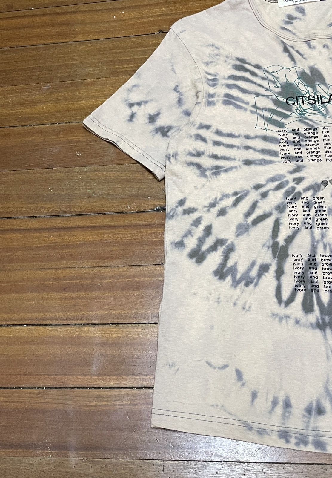 Undercover Very Rare Vintage Brand Undercoverism Tie Dye T-shirt 2000s Size US M / EU 48-50 / 2 - 5 Thumbnail