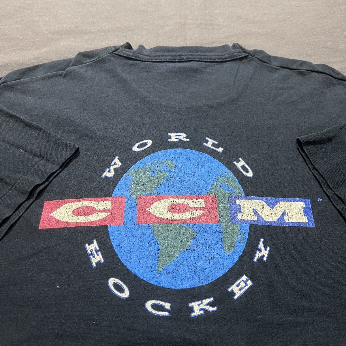NHL × Vintage VINTAGE 90s CCM WORLD HOCKEY PROMO TEE XL FADED Size US XL / EU 56 / 4 - 1 Thumbnail