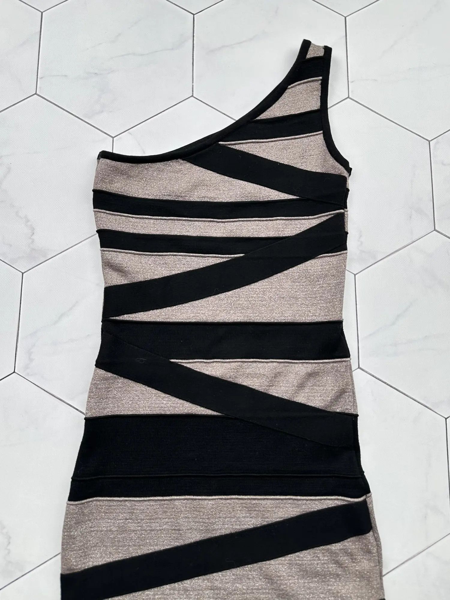 Bebe Bebe Mini Dress (B333) Size S / US 4 / IT 40 - 2 Thumbnail