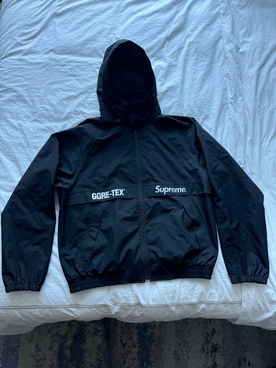 Goretex × Supreme Supreme x Gore-Tex Jacket Size US XL / EU 56 / 4 - 1 Thumbnail