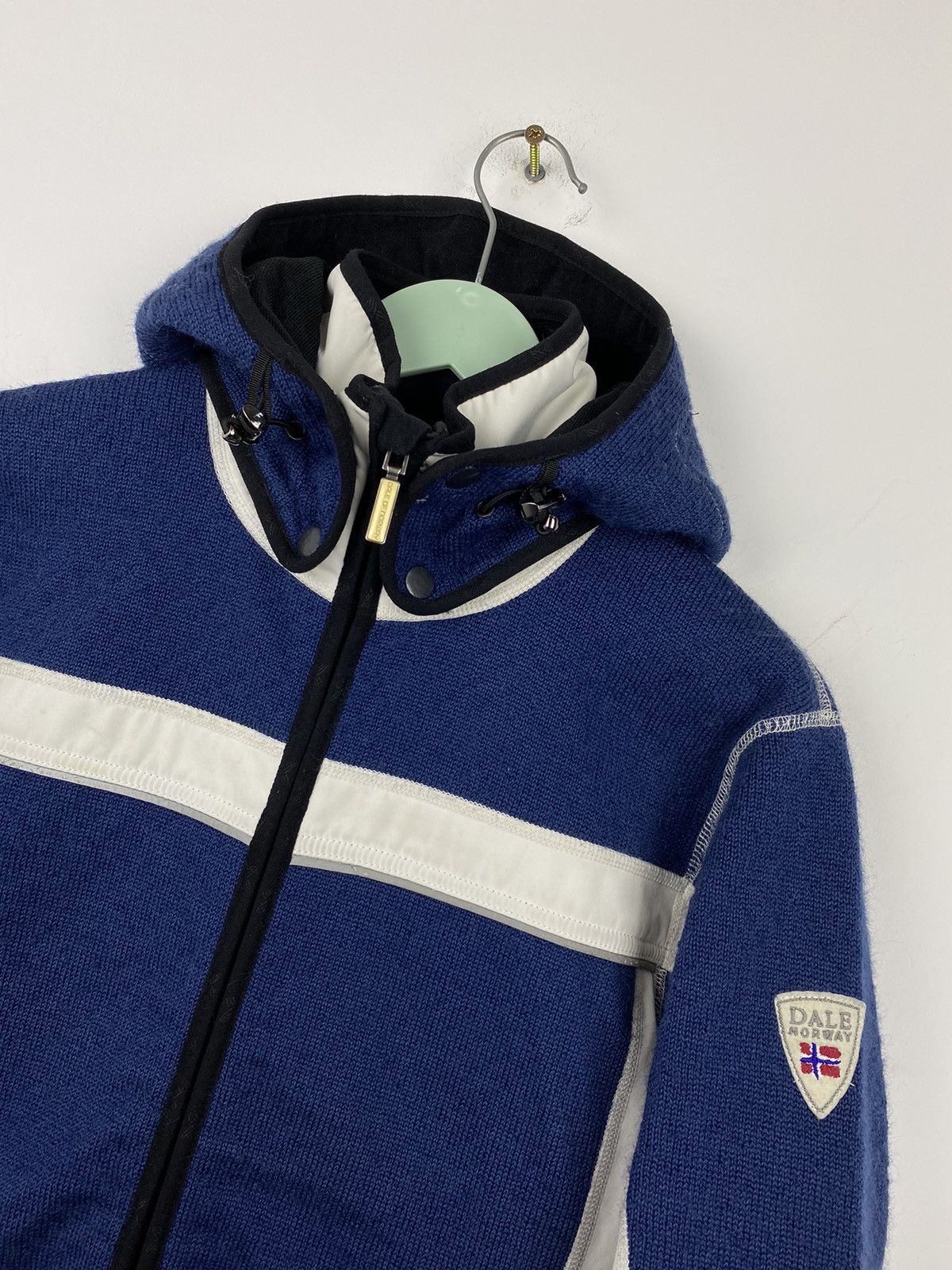 Dale Of Norway Dale of Norway Windstopper Jacket Oakley Arcteryx Size US S / EU 44-46 / 1 - 2 Thumbnail