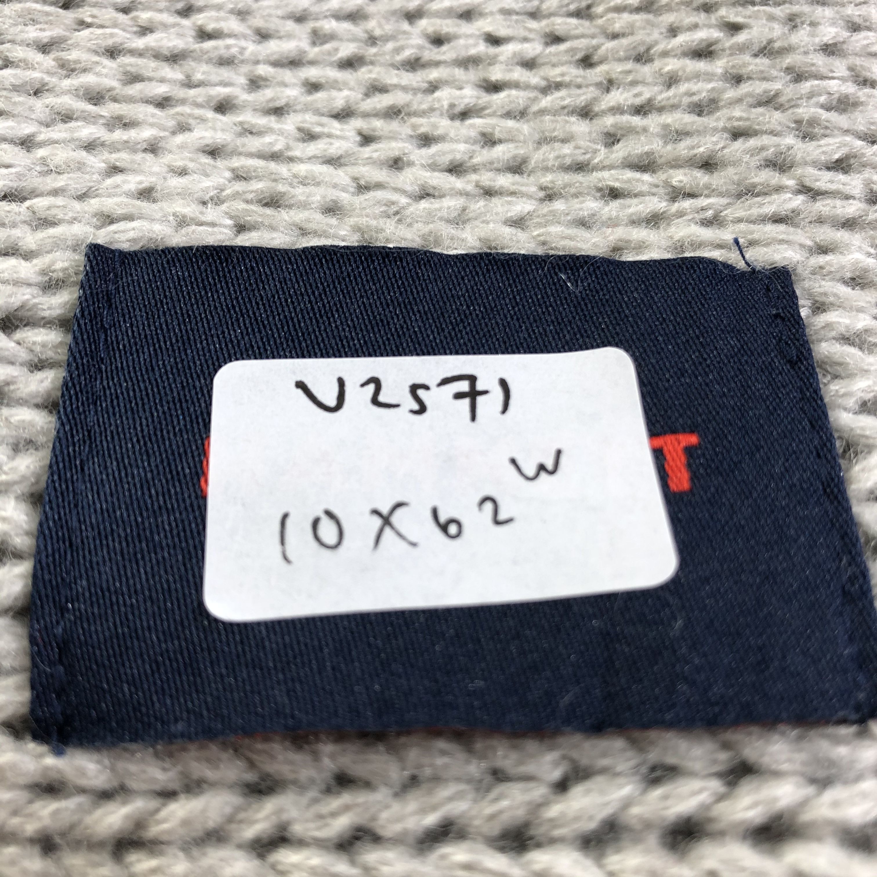 Katharine Hamnett London Hamnett Knit Wool Infinity Scarf Muffler Neckwear V2571 Size ONE SIZE - 5 Thumbnail