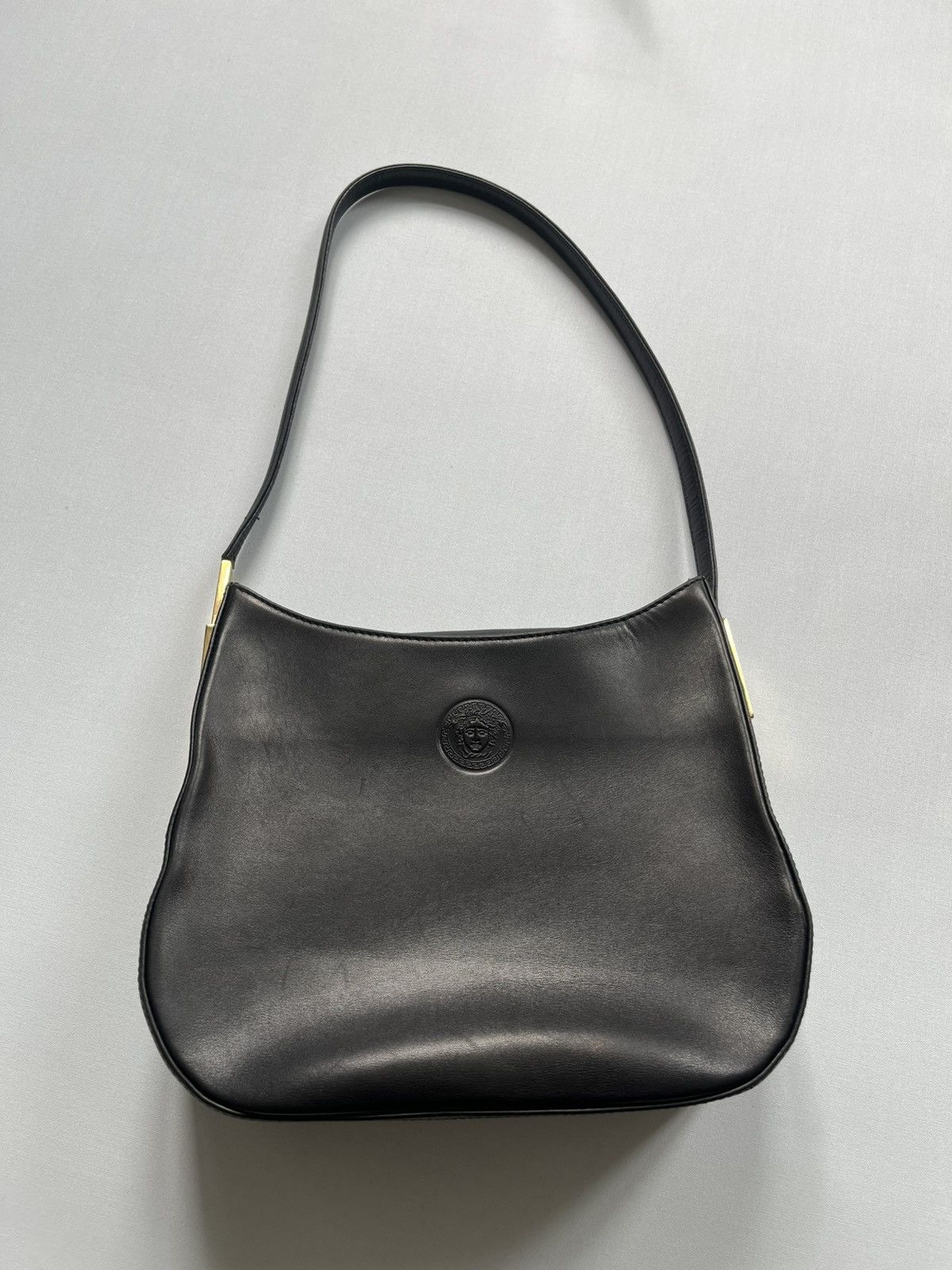 Versace Vintage Gianni Versace Couture Medusa Hobo Bag Black Leather Size ONE SIZE - 7 Thumbnail