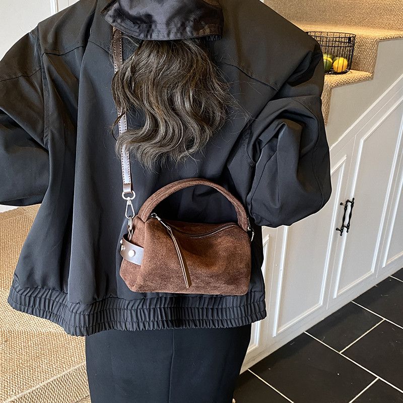 Leather Retro Luxe Mini Bucket Bag Size ONE SIZE - 10 Thumbnail