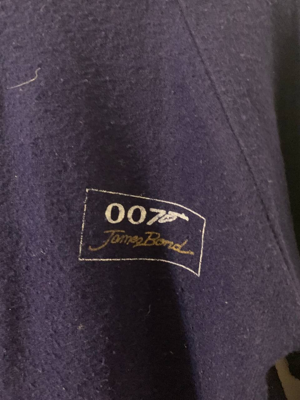 Other © 1981 James Bond Agent 007 Sweatshirt Size US M / EU 48-50 / 2 - 5 Thumbnail
