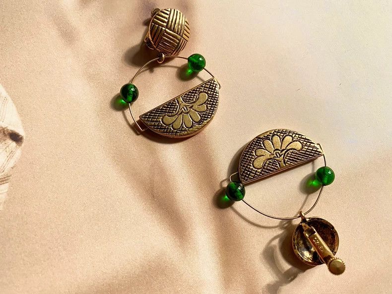 Kenzo 1986 Kenzo Green Glass Bead Earrings Size ONE SIZE - 1 Thumbnail