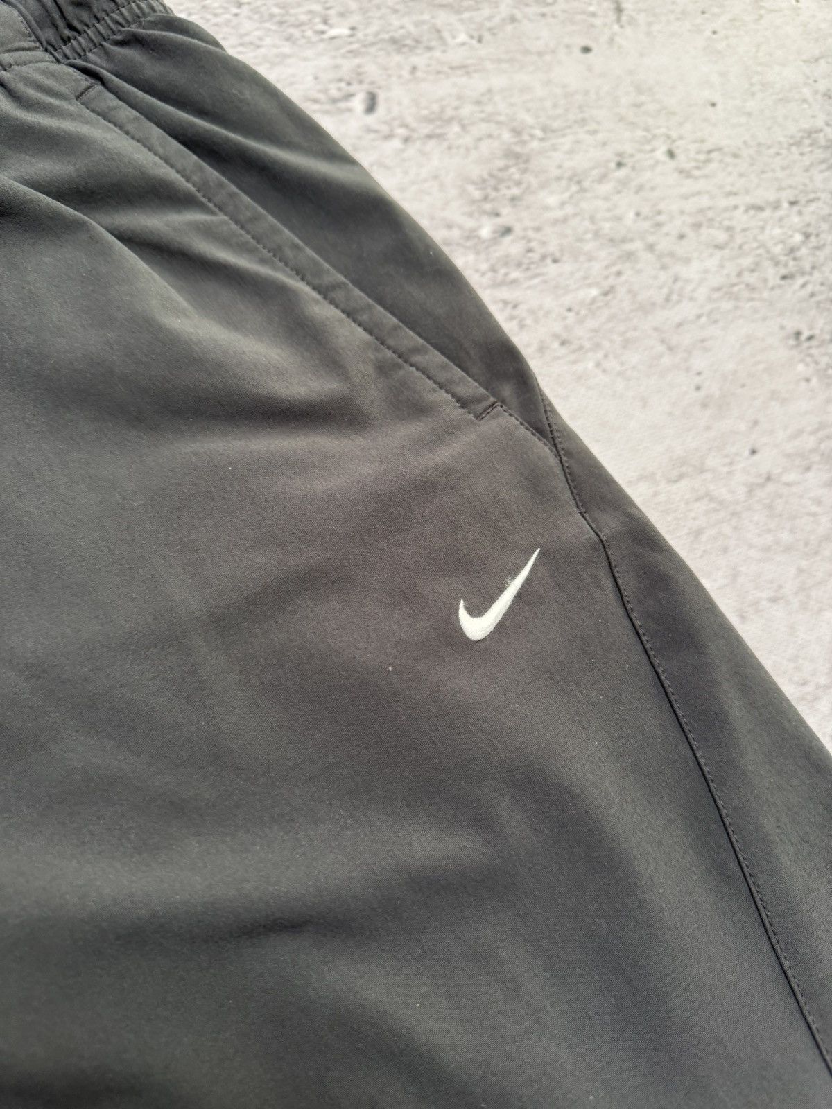 Nike × Vintage NIKE VINTAGE BASIC LOGO OVERSIZE BAGGY PANTS Size US 34 / EU 50 - 4 Thumbnail