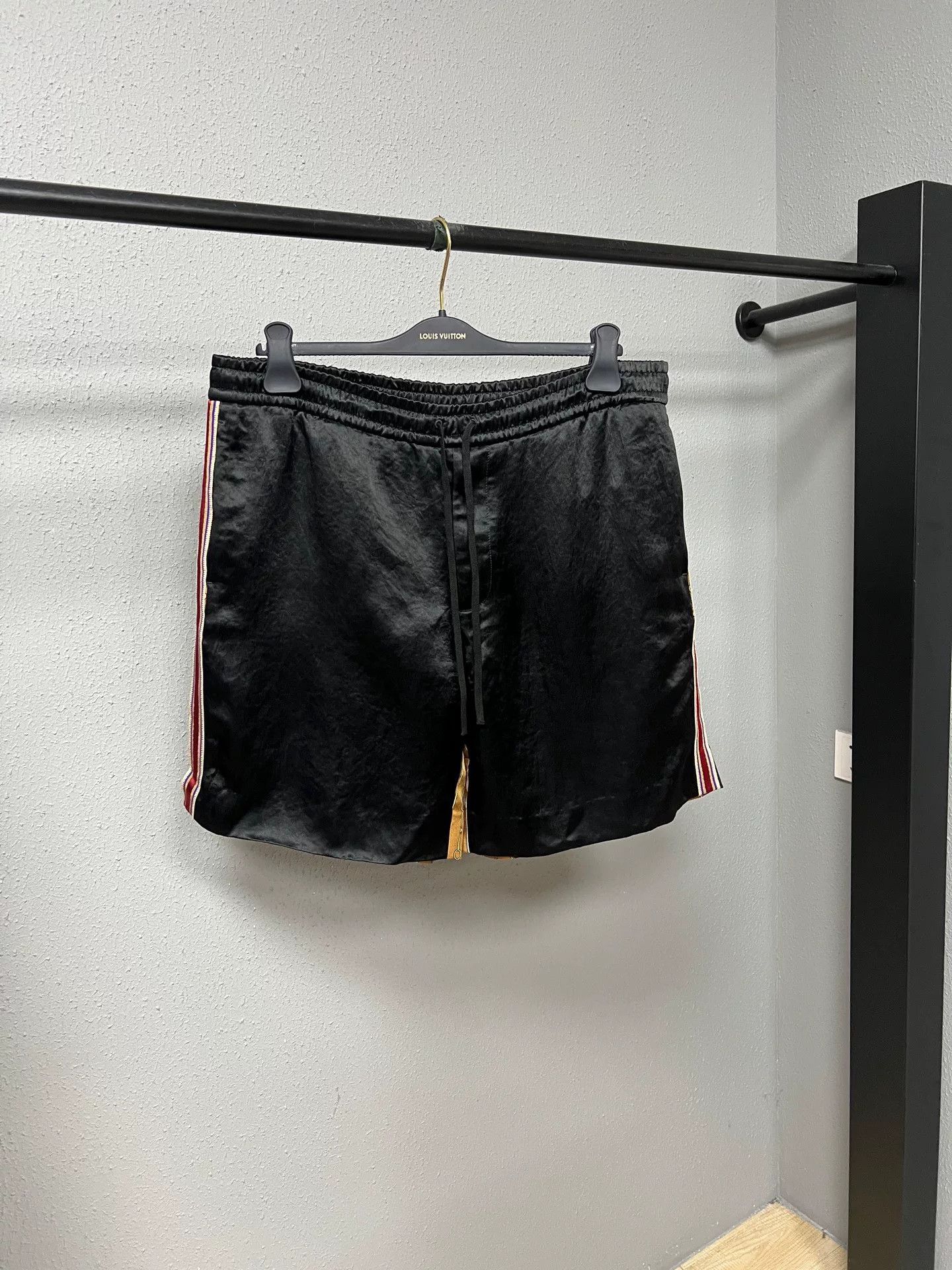 Gucci Gucci Lock Buckle Shorts Size US 34 / EU 50 - 1 Thumbnail