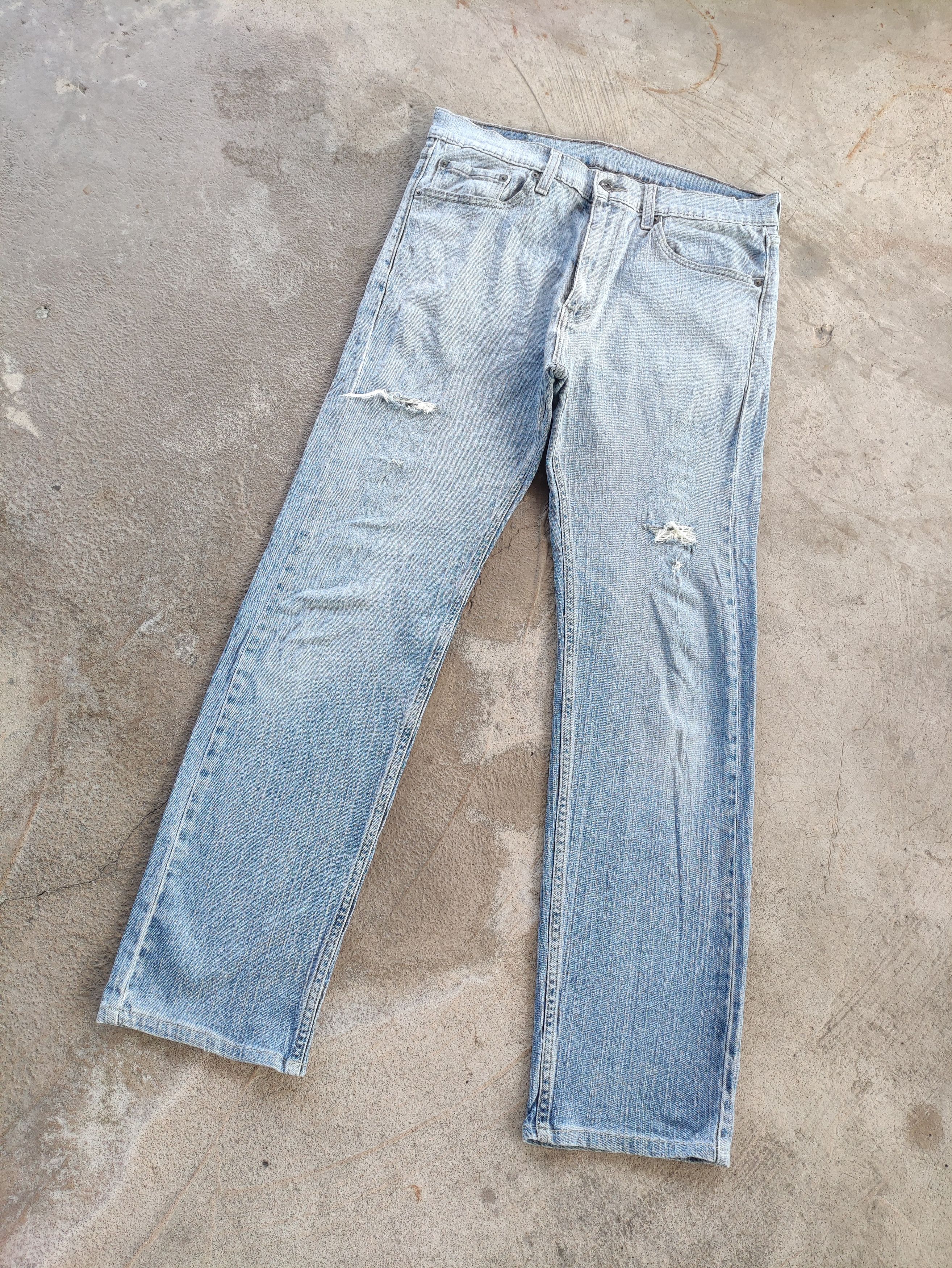Levi's Vintage Levis Jean Distressed Faded Denim Pants Size US 33 - 2 Thumbnail
