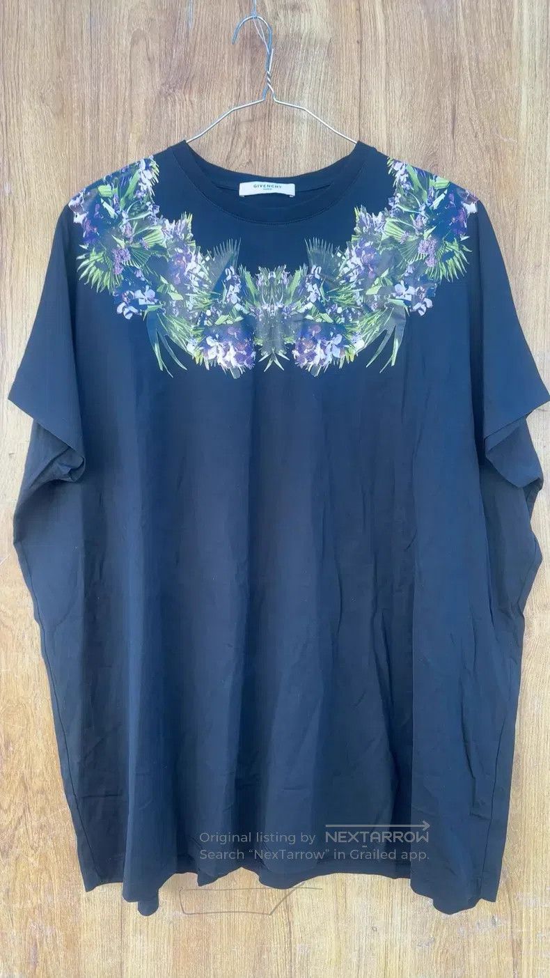 Givenchy Givenchy Black floral print short-sleeve T-shirt Size US S / EU 44-46 / 1 - 1 Thumbnail