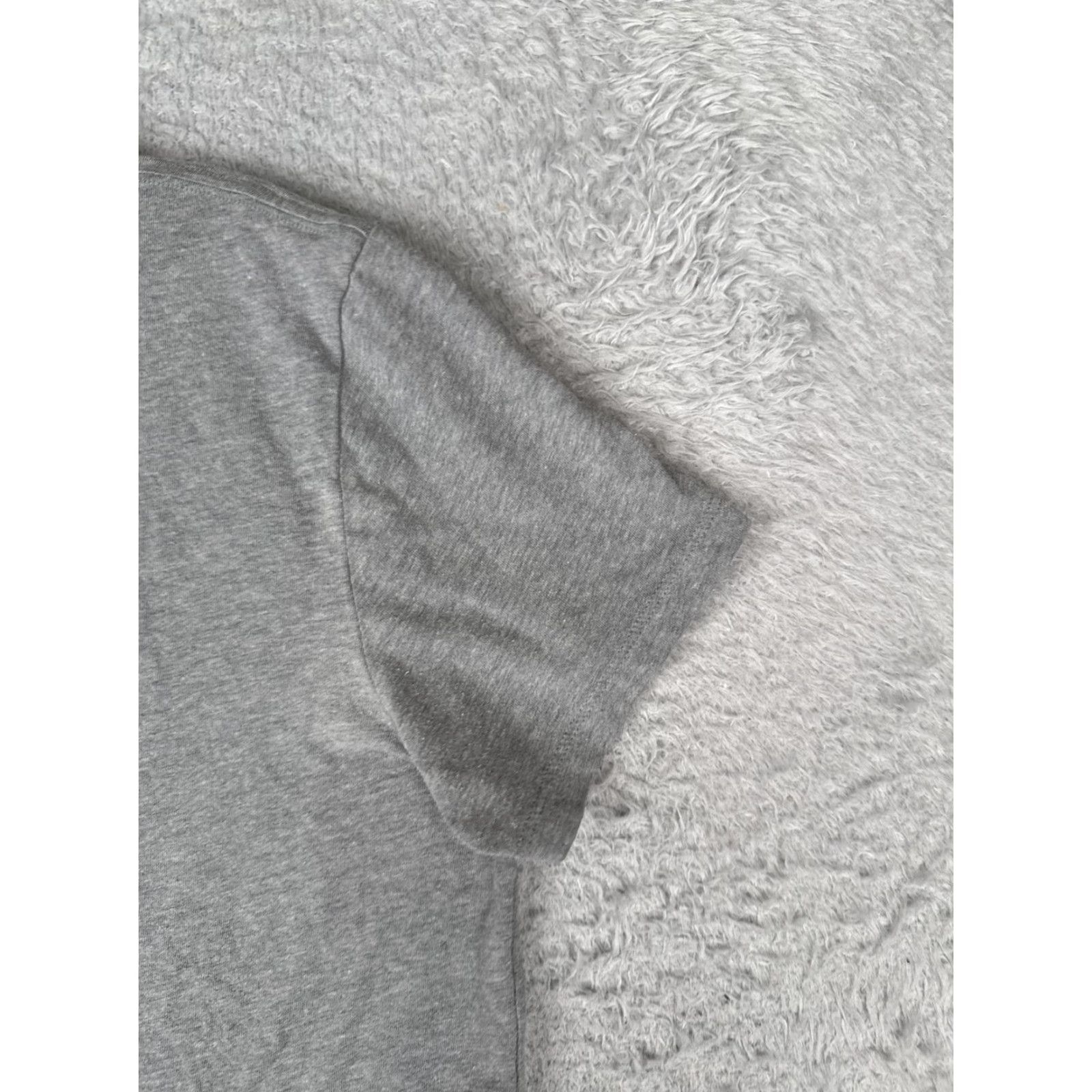 Under Armour Under Armour Shirt Womens Small Gray Strength Dignity Graphic Tee Athletic Size S / US 4 / IT 40 - 2 Thumbnail