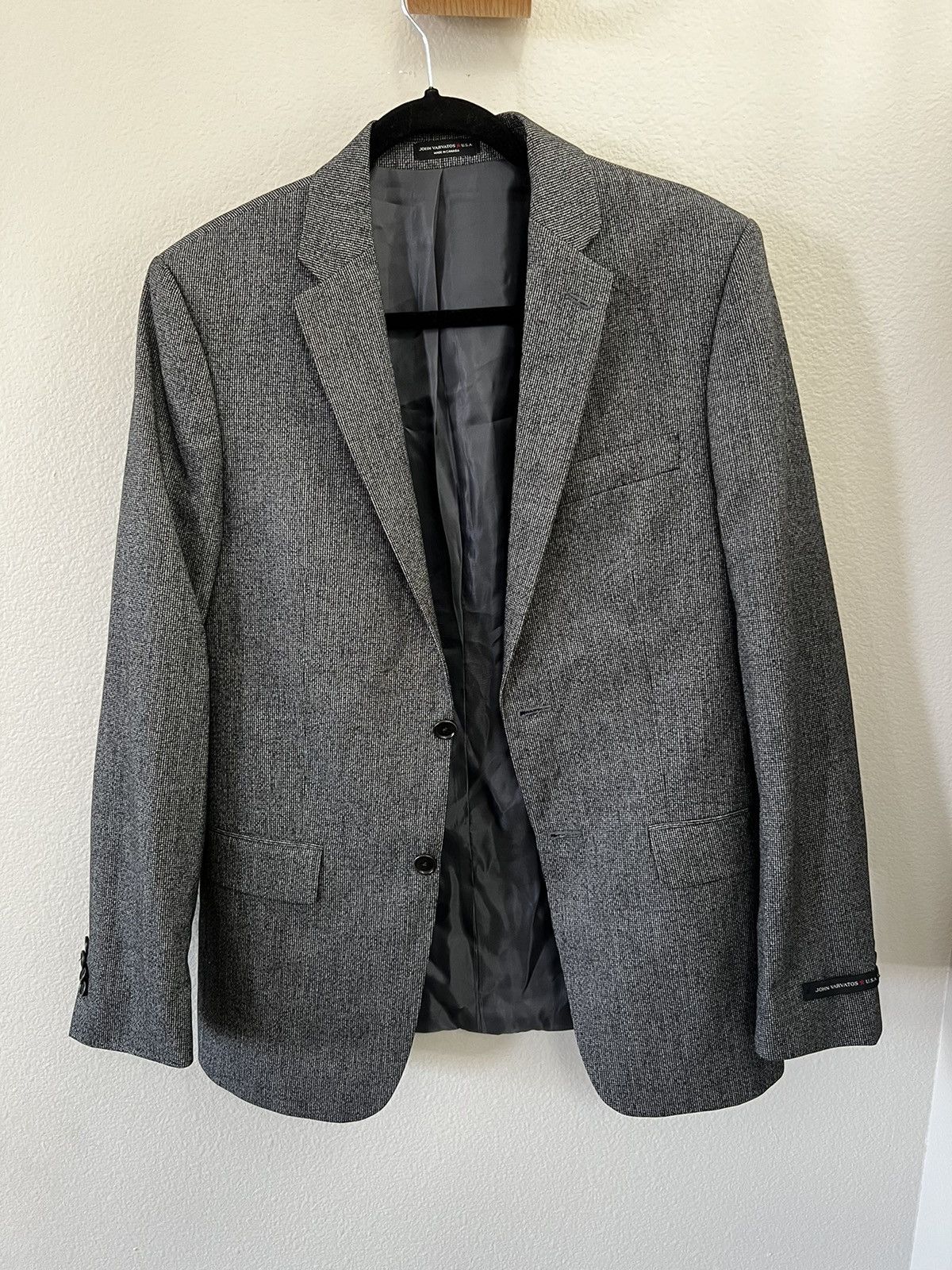 John Varvatos John Varvatos Suit Size 34R - 1 Thumbnail