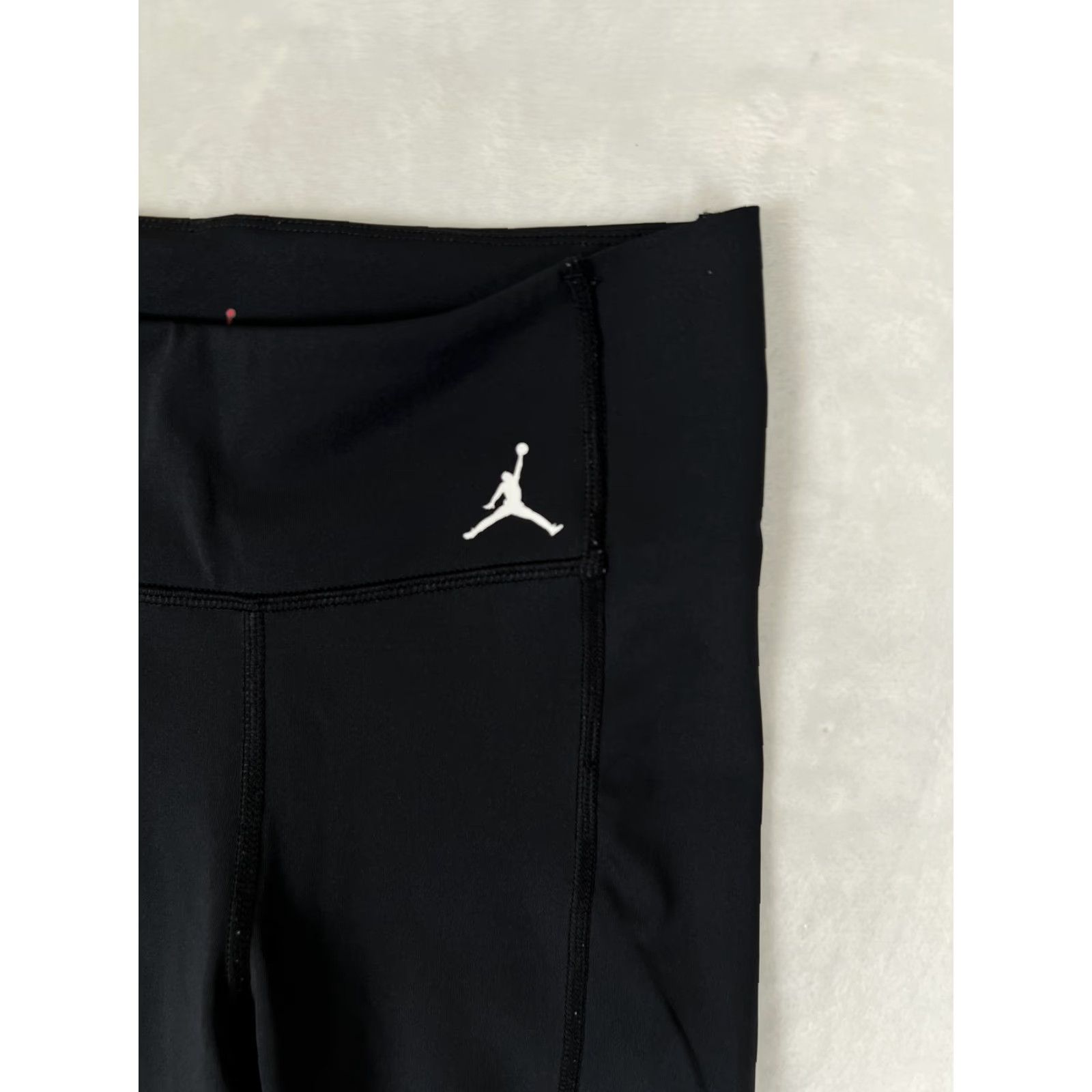 Jordan Brand Jordan Leggings Women's Small Black Tight Fit Compression Athletic Shirt? Size 28" / US 6 / IT 42 - 2 Thumbnail
