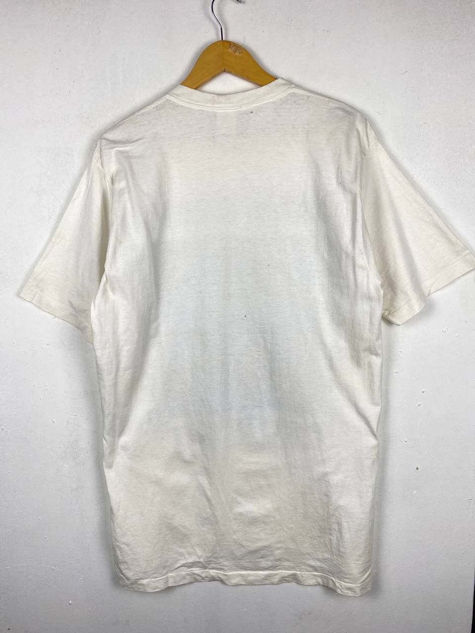 Vintage vintage 90s mgm grand hotel tee distressed Size US L / EU 52-54 / 3 - 10 Thumbnail