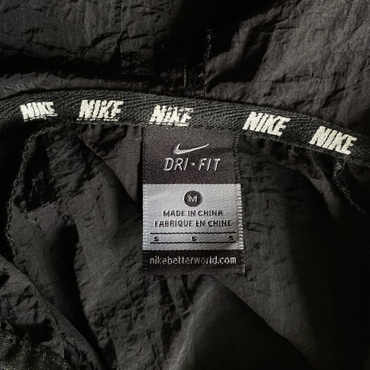 Nike Nike Black Windbreaker with Bold Back Print Size US M / EU 48-50 / 2 - 7 Thumbnail