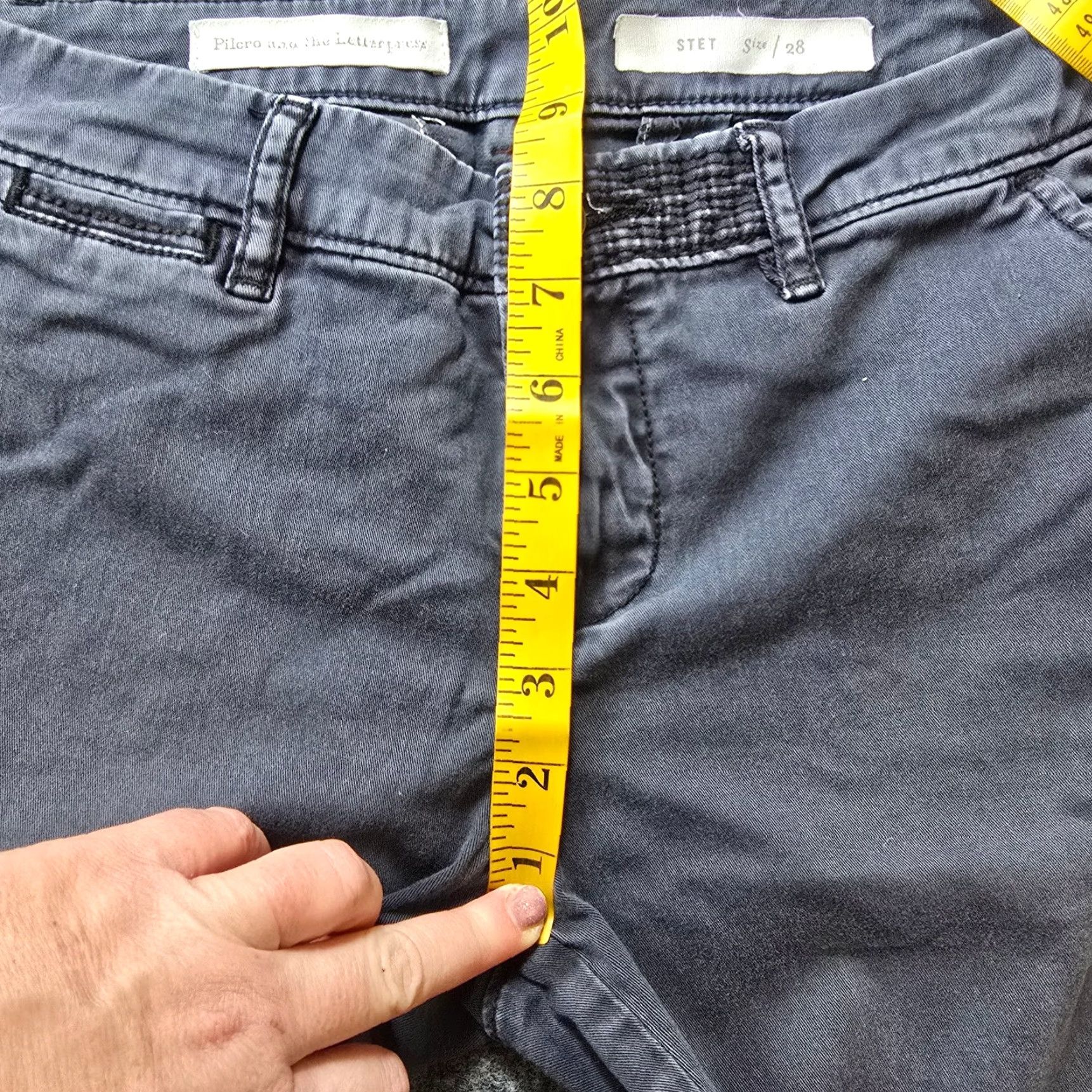 Vintage Pilcro Jeans Womens 28 Black Capri Crop Taper Casual Slim Denim Capris Crop Zipper Fall Spring Summer Womens Size 28" / US 6 / IT 42 - 7 Thumbnail