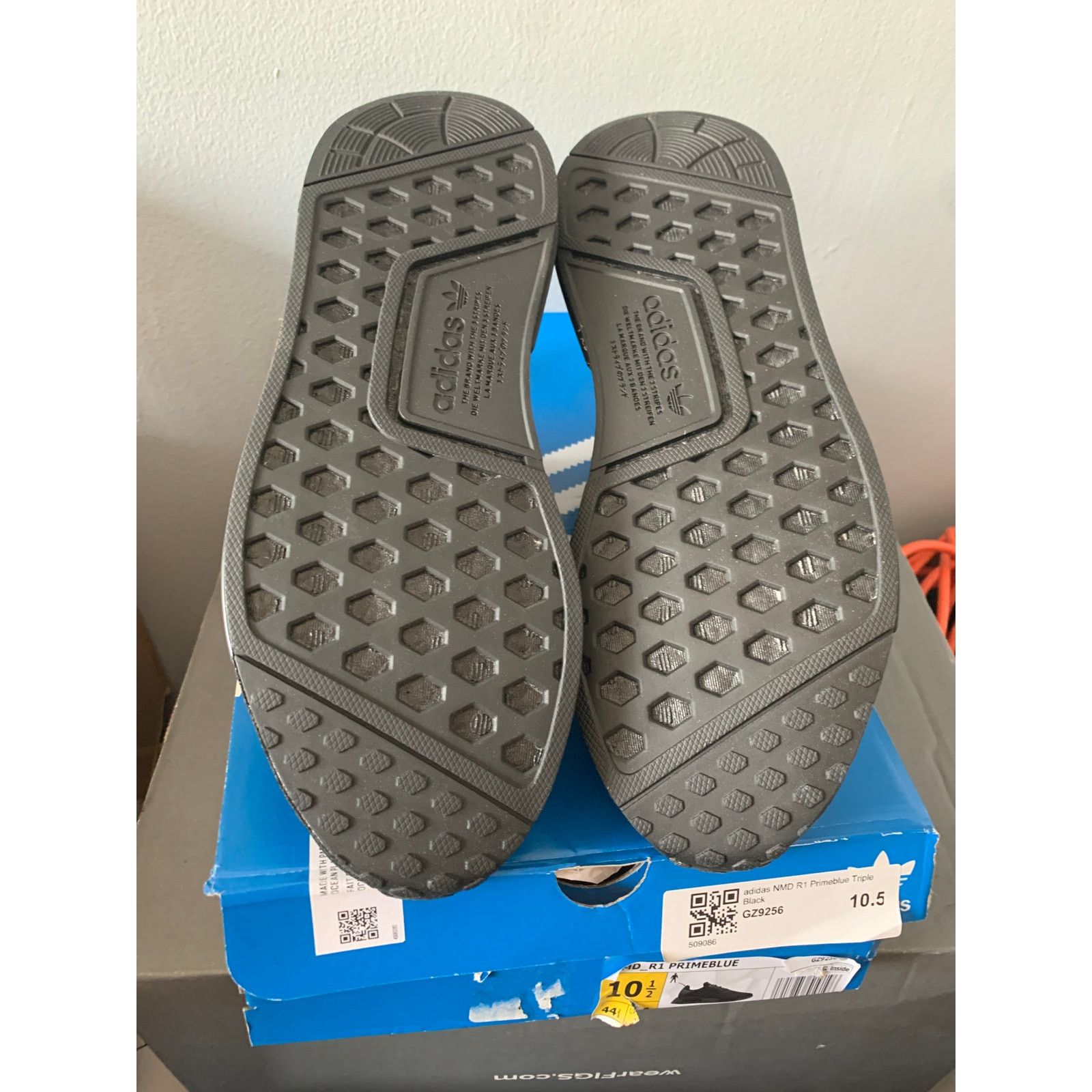 Adidas adidas NMD R1 Primeblue Triple Black Size 10.5 BRAND NEW Size US 10.5 / EU 43-44 - 6 Thumbnail