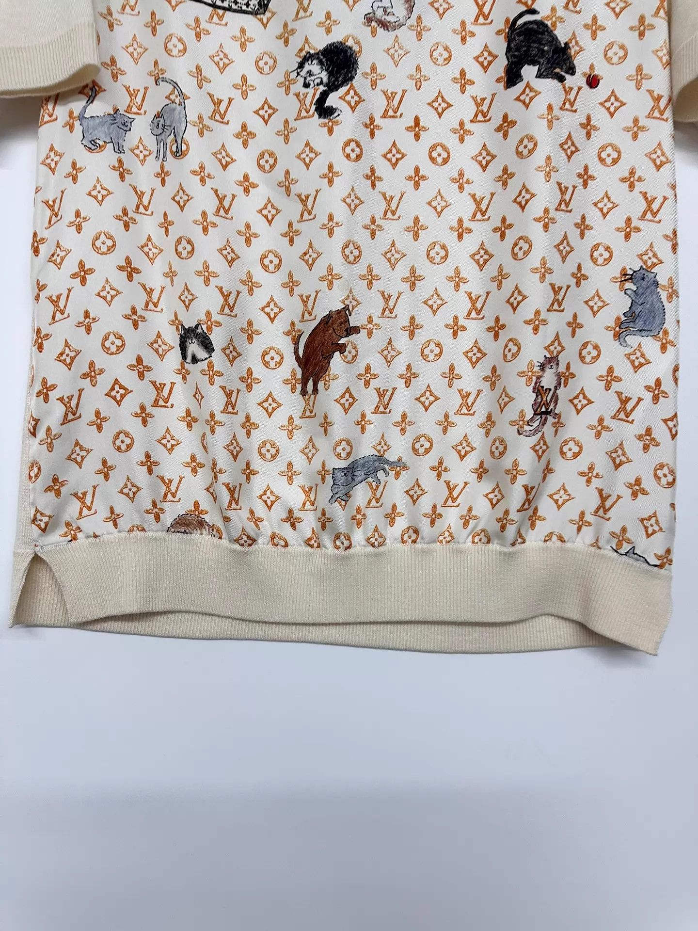 Louis Vuitton Louis Vuitton All Over Print Short Sleeve Tee XS Size XS / US 0-2 / IT 36-38 - 7 Thumbnail