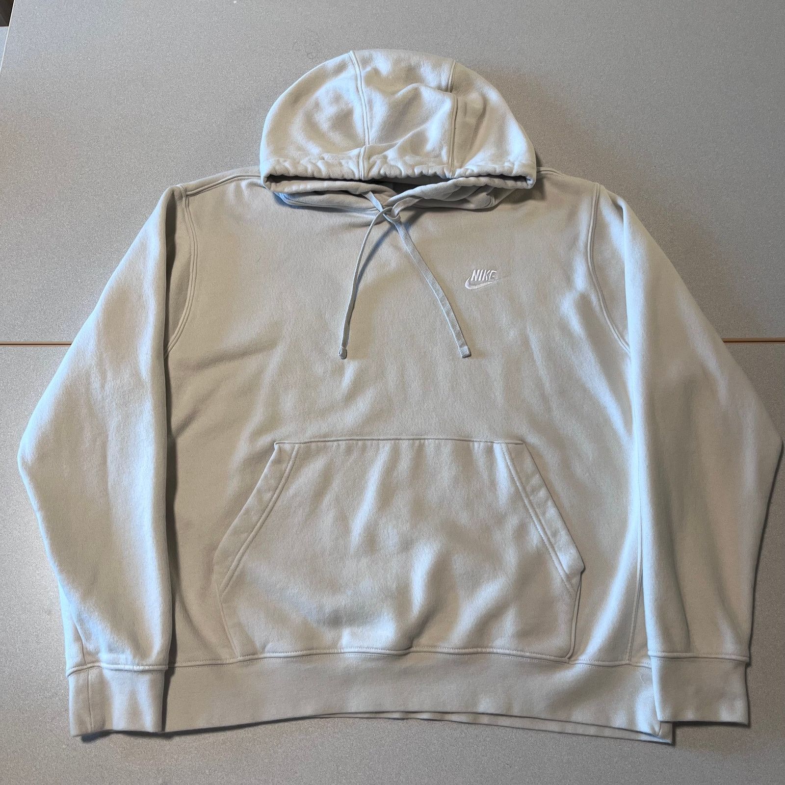 Nike Nike Club Fleece Hoodie – XL – Pale Grey Pullover Sweatshirt Size US XL / EU 56 / 4 - 1 Thumbnail