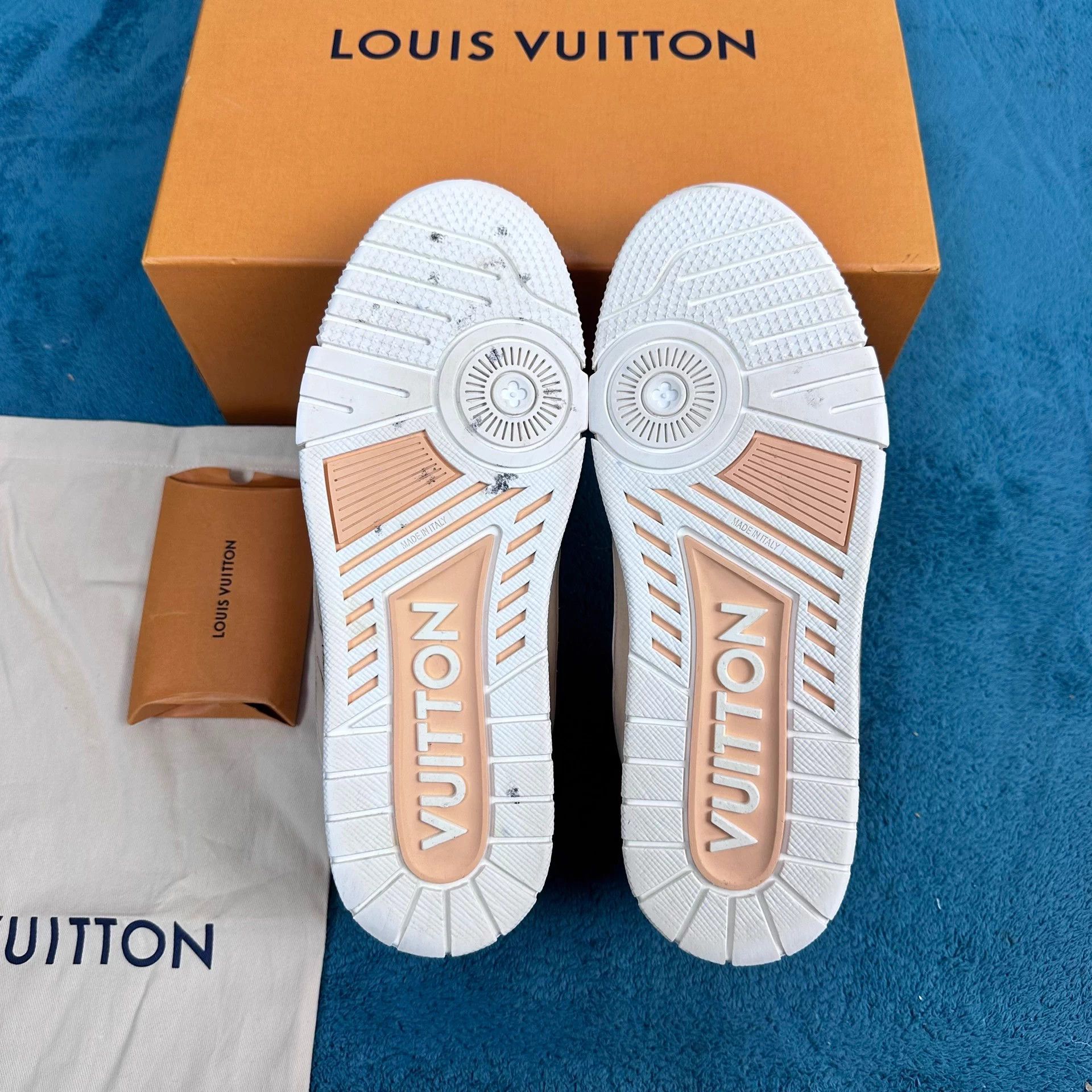 Louis Vuitton LV Trainer Low Top Sneaker Orange 7.5/41.5 Size US 7.5 / EU 40-41 - 5 Thumbnail