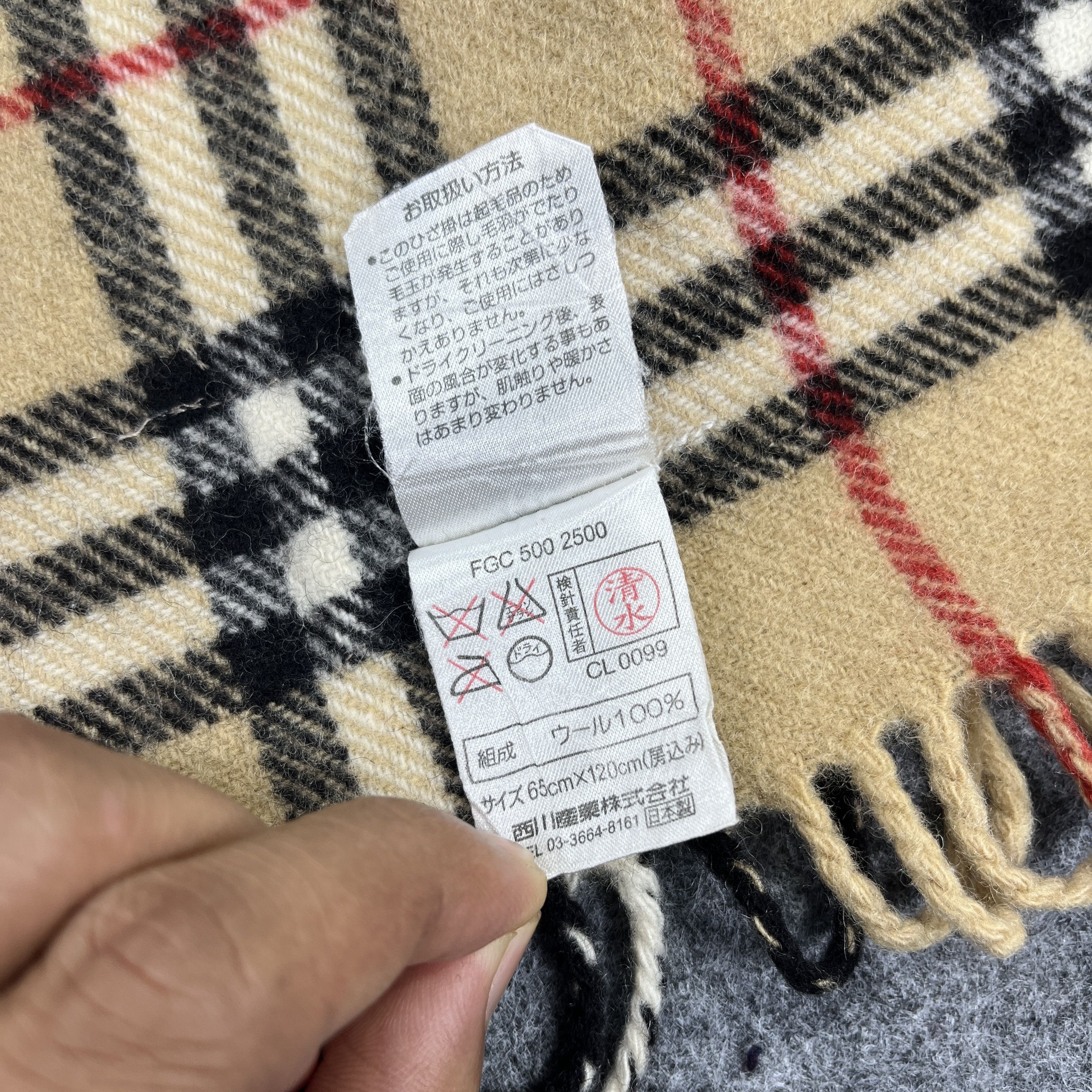 Burberry Burberry Stole / Scarf / Muffler / Neckwear T983 Size ONE SIZE - 4 Thumbnail
