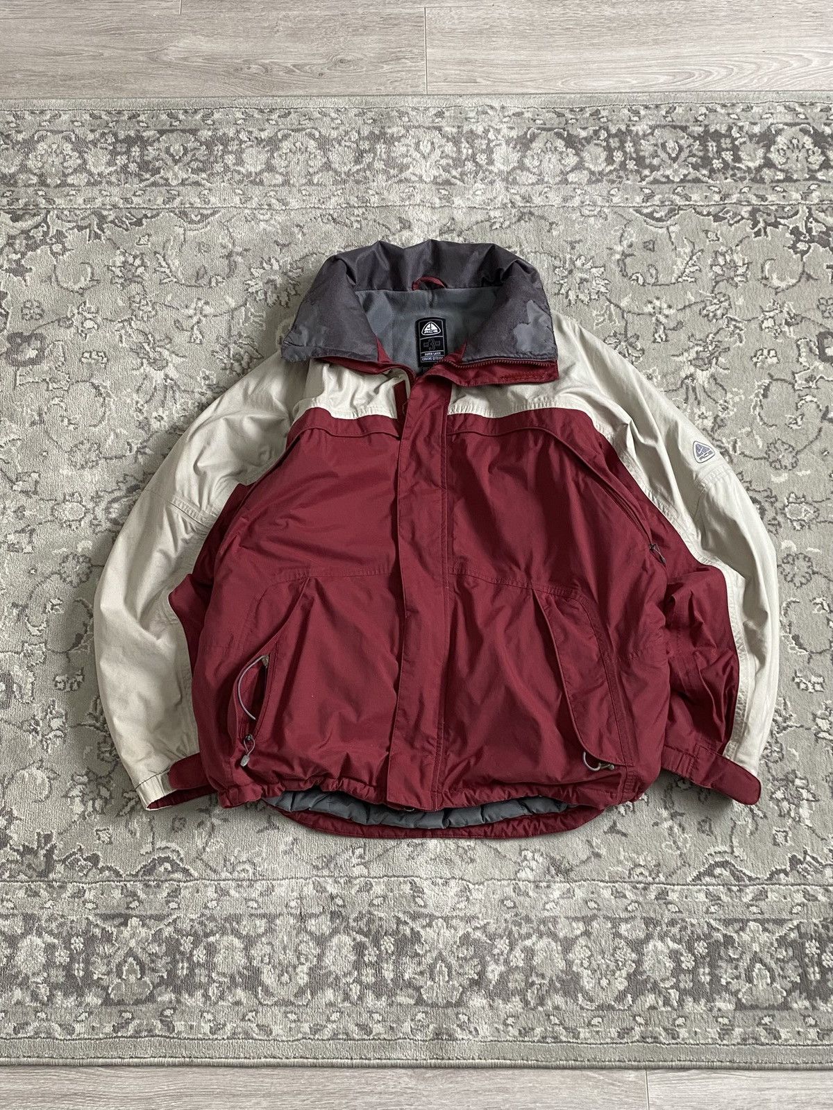 Nike ACG × Vintage Nike ACG Multi Pocket Jacket Vintage 00s | Grailed