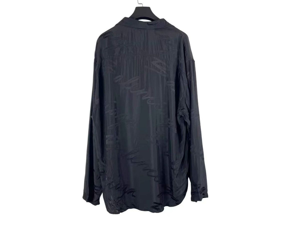 Balenciaga Balenciaga Monogram Prints Logo Shirt Size US S / EU 44-46 / 1 - 2 Thumbnail