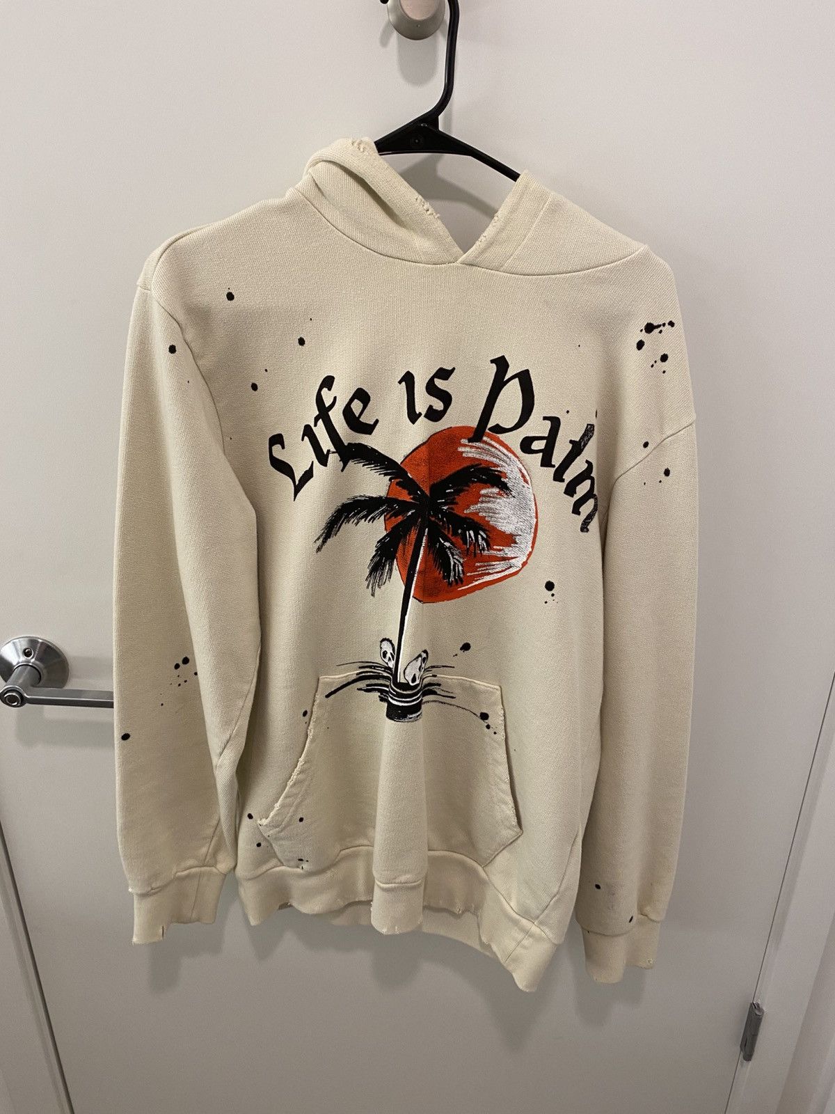 Palm Angels Palm Angels Life Is Palm Thrashed Paint Splatter Hoodie Size US S / EU 44-46 / 1 - 1 Thumbnail