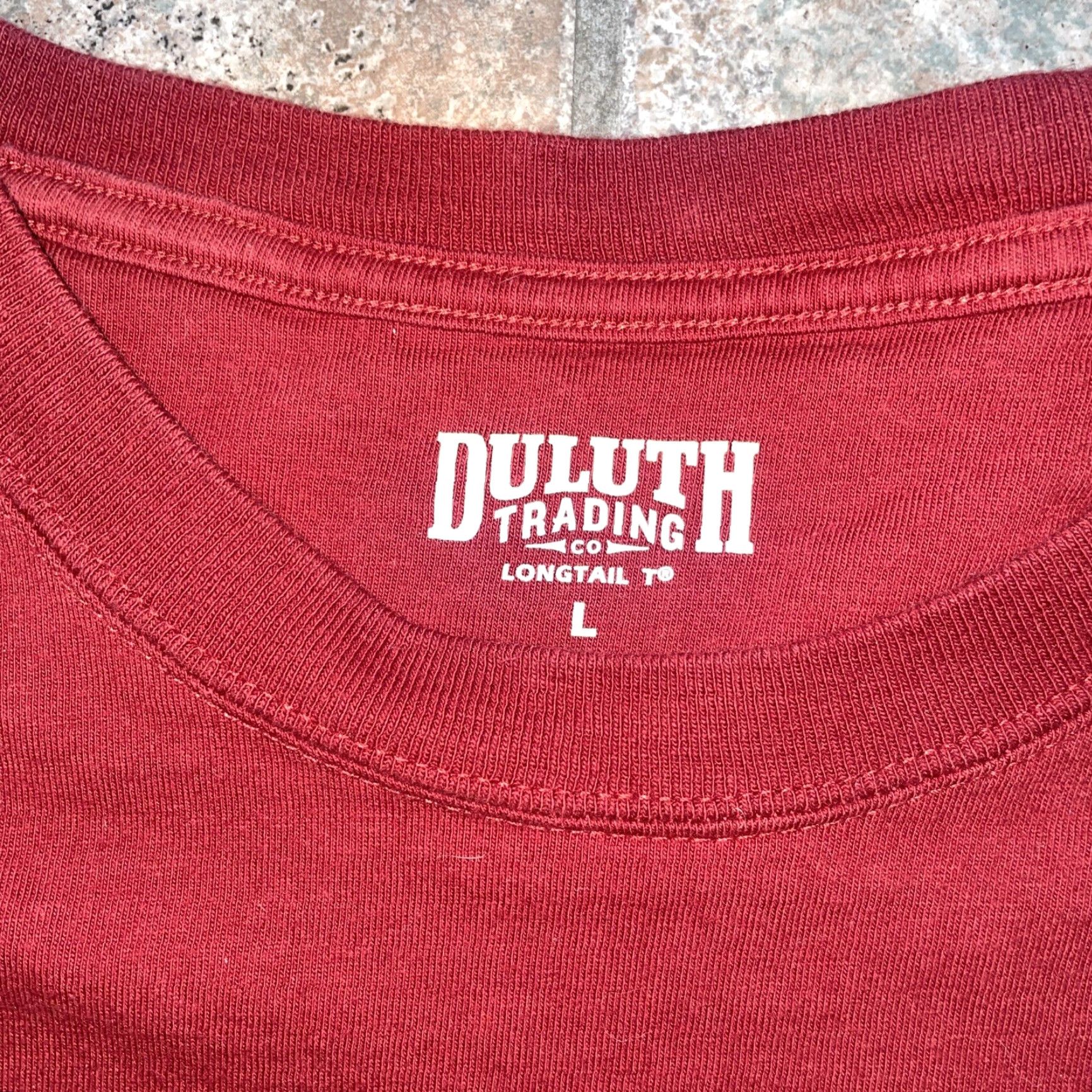 Duluth Trading Company DULUTH TRADING CO Long Tailed Tee Graphic Pocket Tee Mens L Red Shirt Men Size US L / EU 52-54 / 3 - 3 Thumbnail