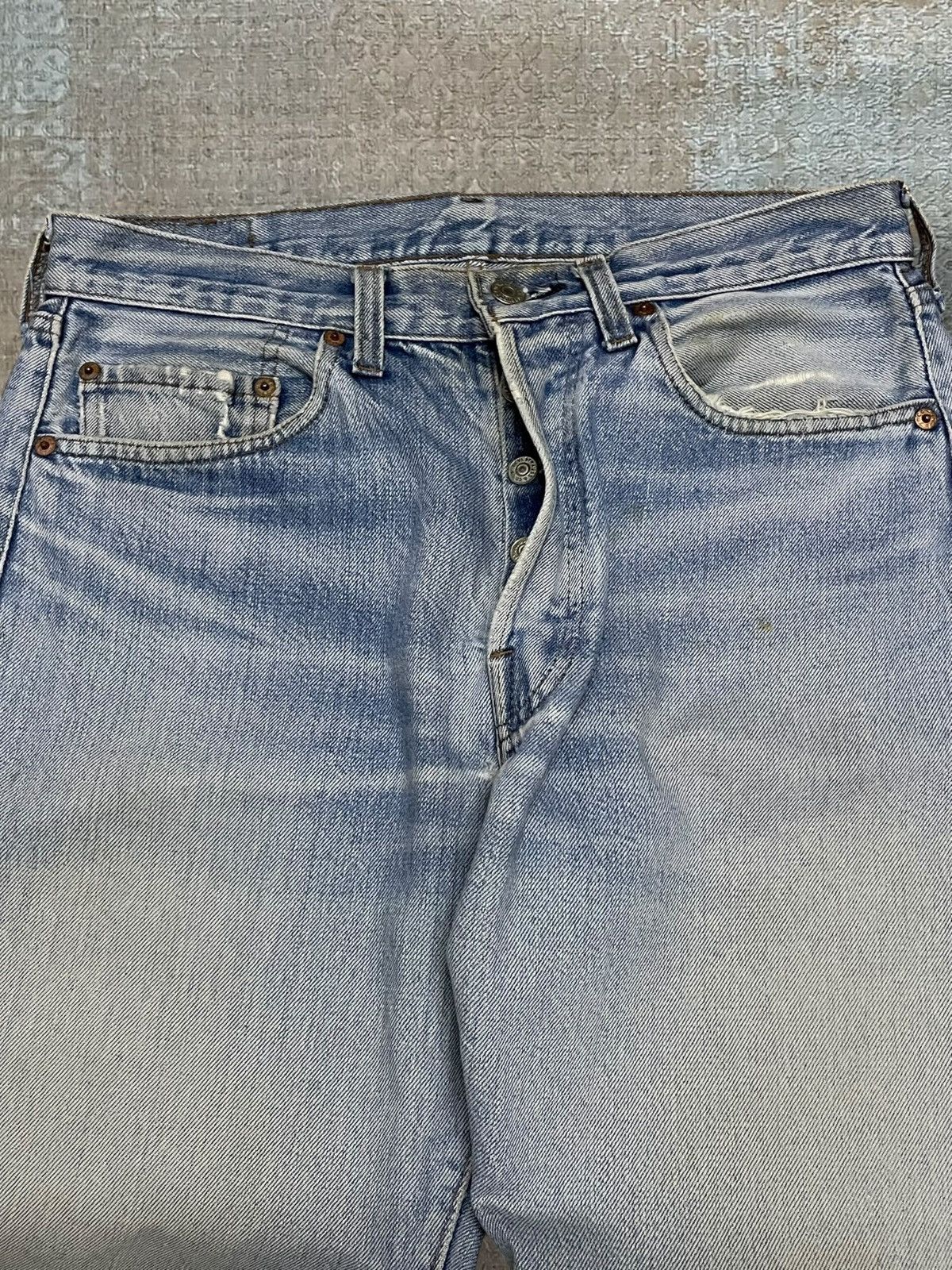 Levi's Vintage Clothing Vintage 1990s Designer Levis 501 Distressed Selvedge Denim Size US 32 / EU 48 - 9 Thumbnail