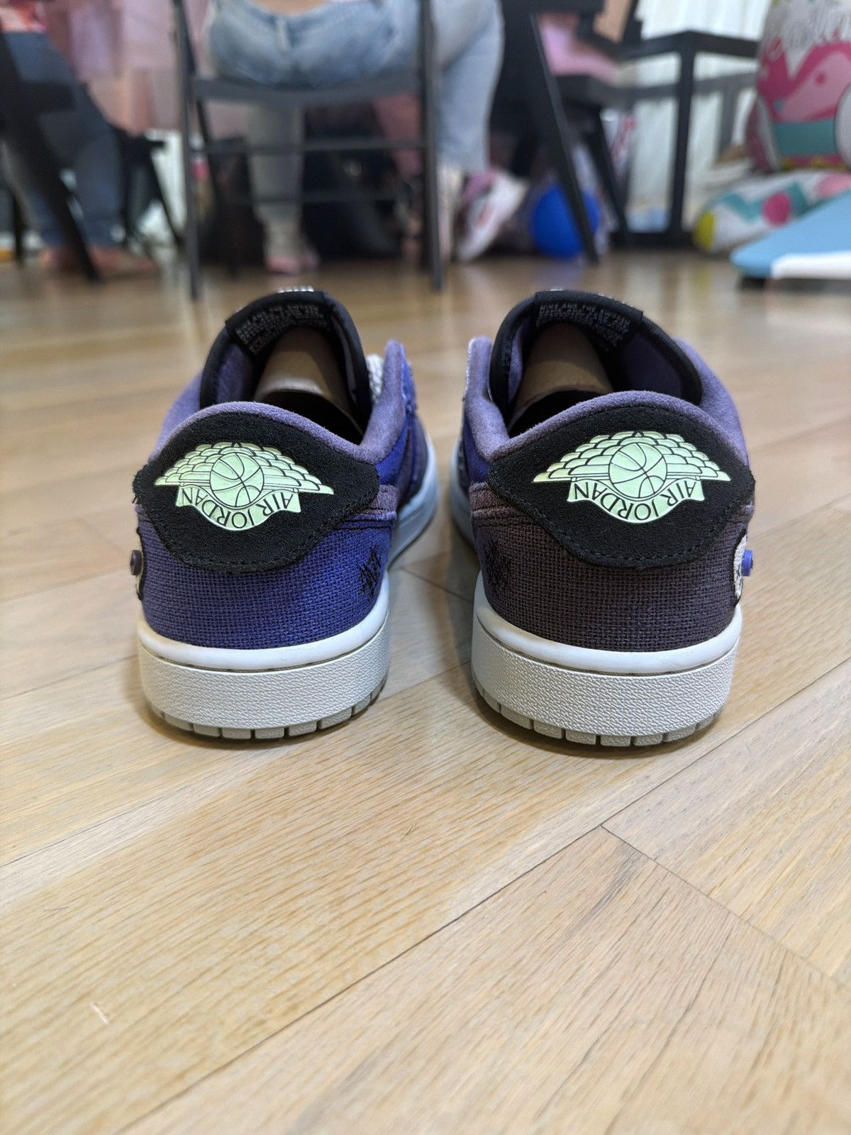 Nike Air Jordan 1 Retro Low OG Size US 9 / EU 42 - 4 Thumbnail