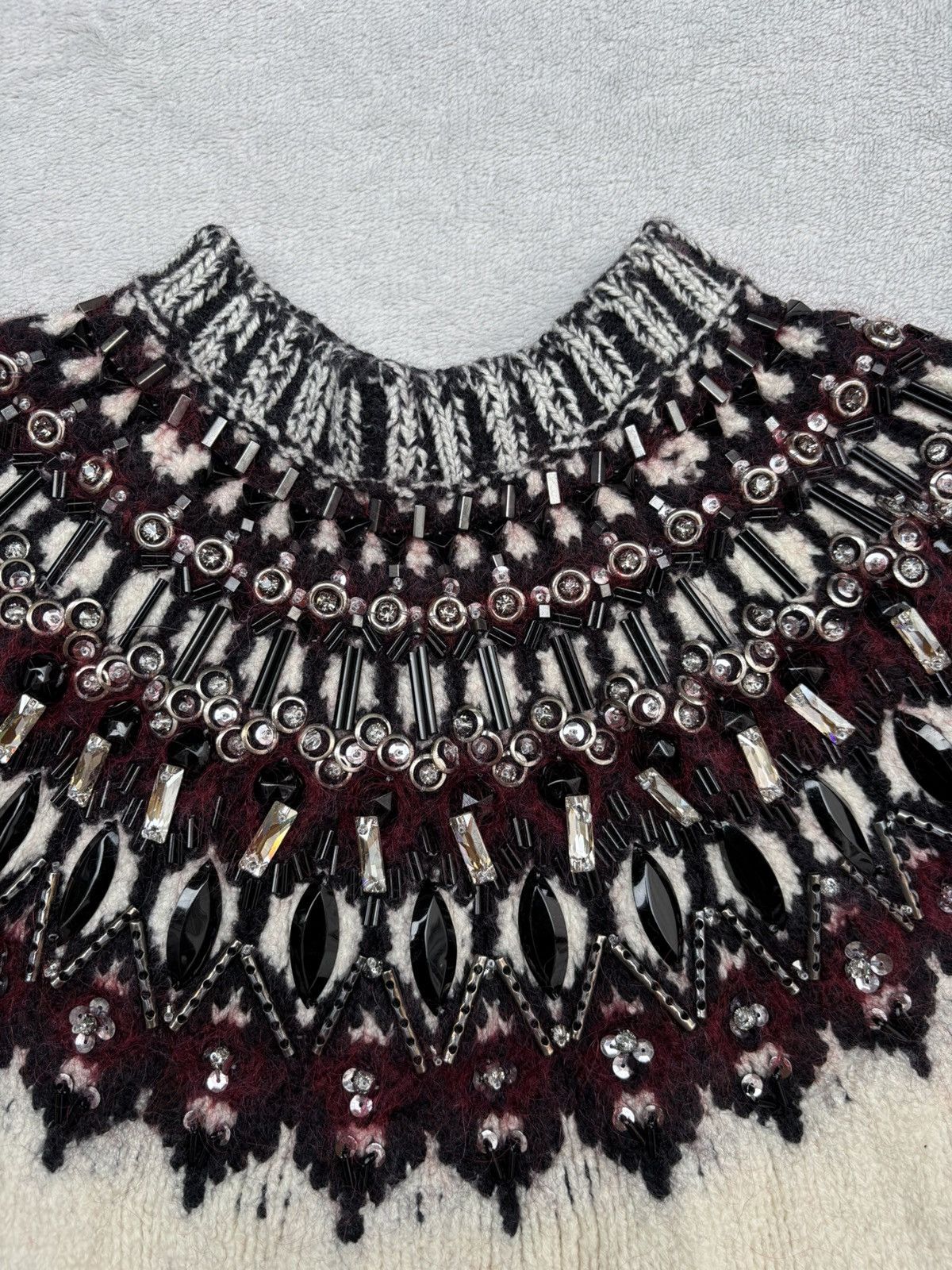 Gucci Pre Fall 2015 Heavy Embellished Yoke Design Knit Sweater Size S / US 4 / IT 40 - 14 Thumbnail