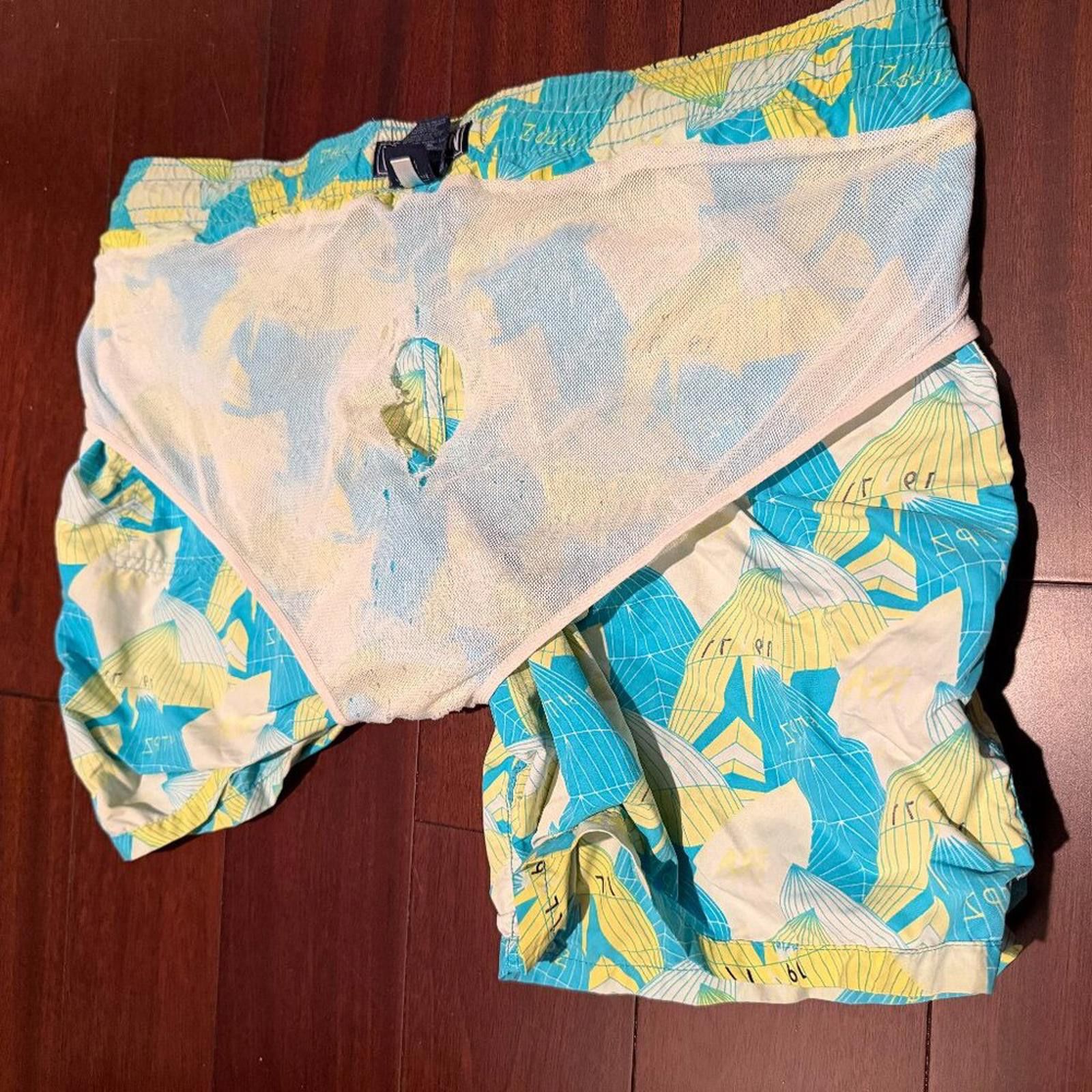 Vilebrequin Vilebrequin Men Swim Shorts Size XL Graphic Print 8/10 Size US 36 / EU 52 - 8 Thumbnail