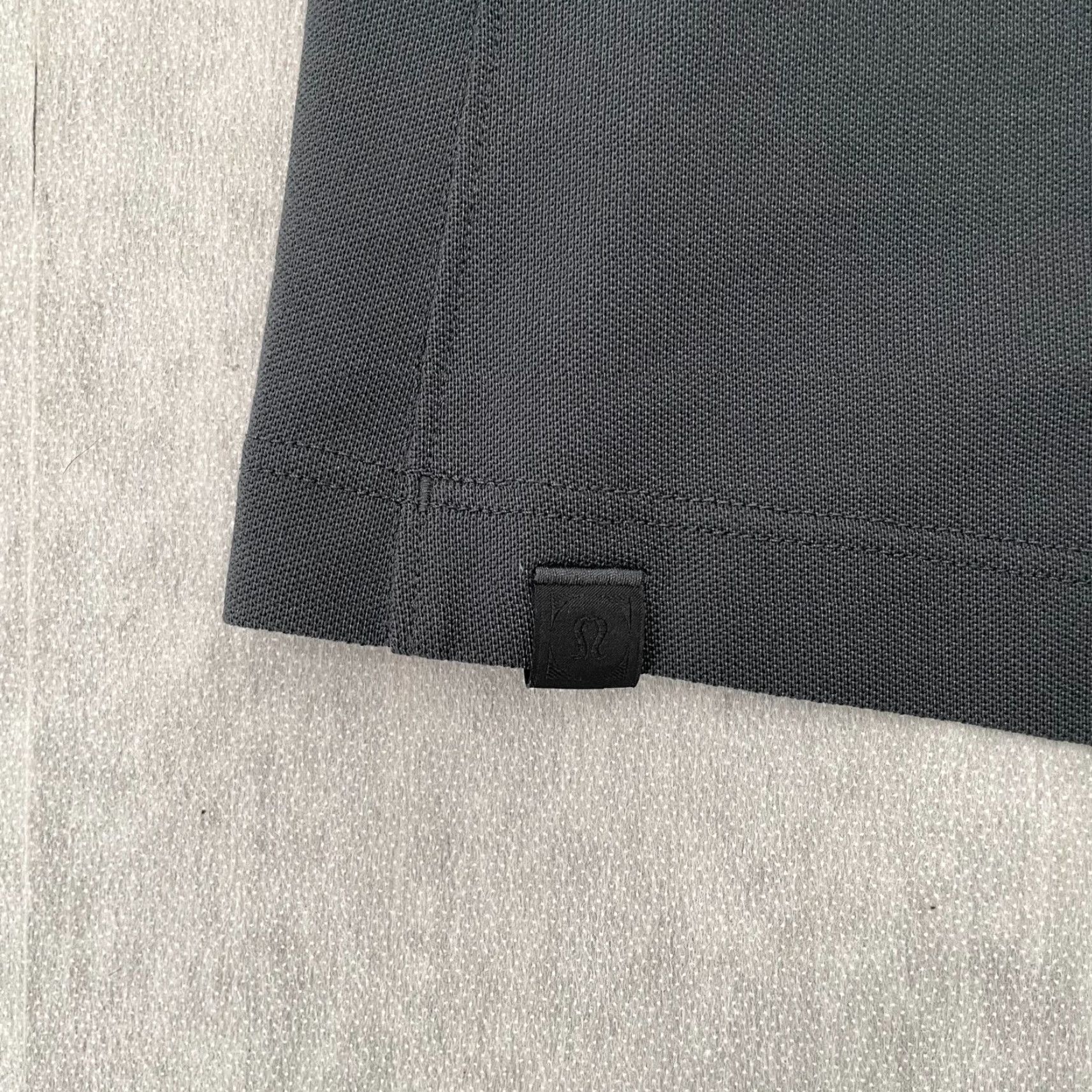 Lululemon VINTAGE Lululemon Polo Shirt Adult Small Gray Athletic Casual Mens S Size US S / EU 44-46 / 1 - 5 Thumbnail