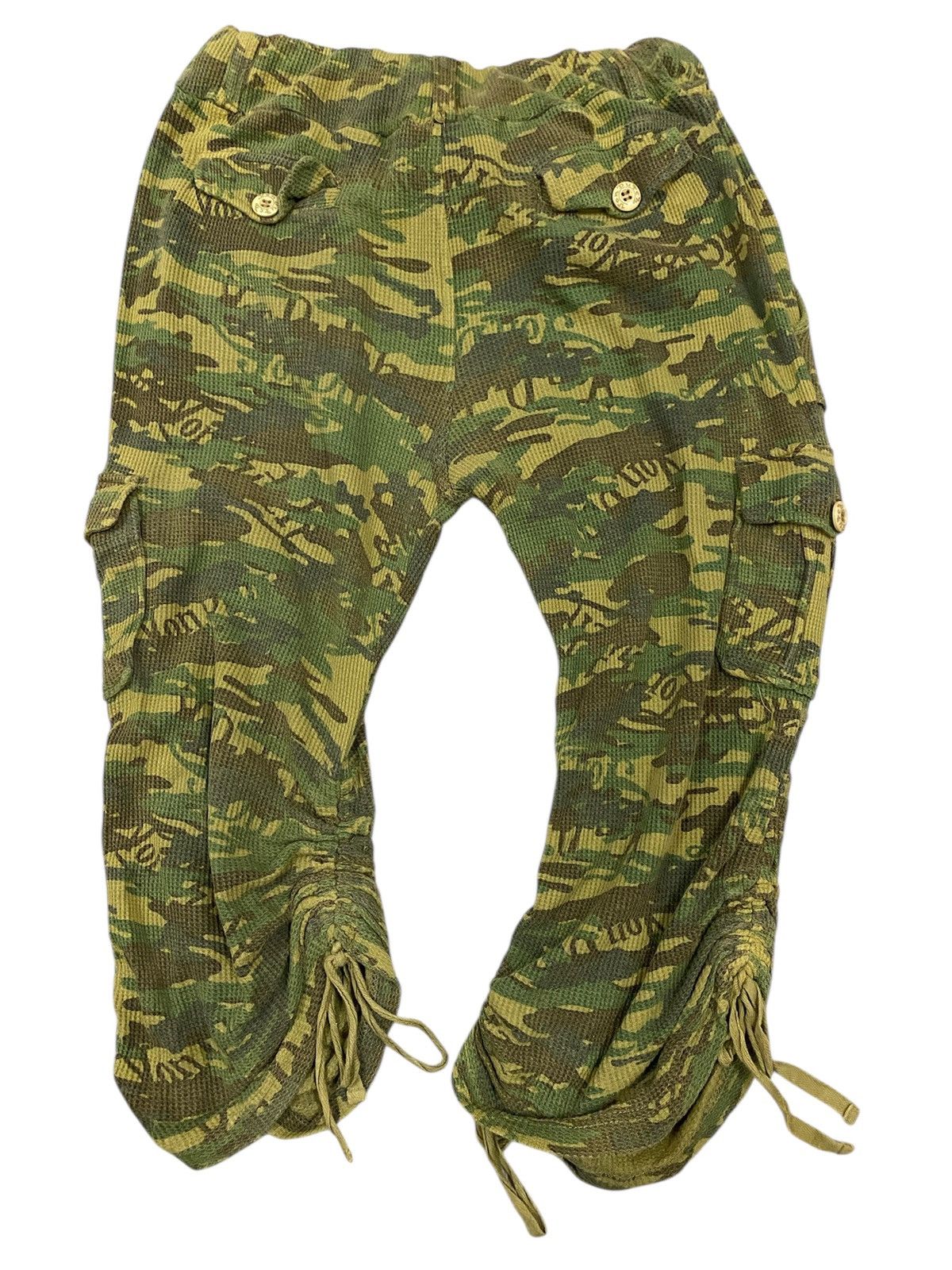 Von Dutch Vintage Von Dutch Camouflage Cargo Pants Size US 30 / EU 46 - 2 Thumbnail