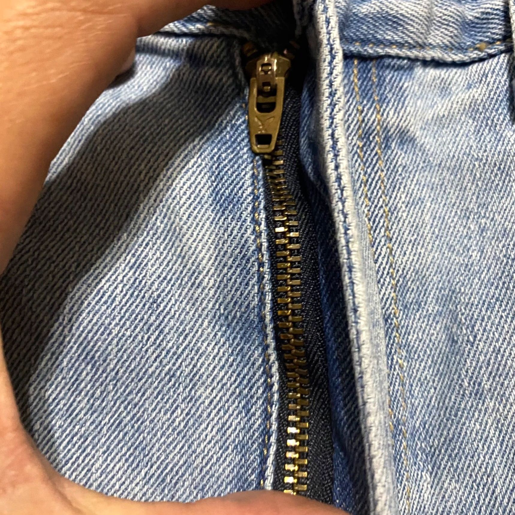 American Eagle Outfitters VINTAGE American Eagle Jeans Womens 6 Blue Denim Straight Distress High Rise Mom Size 28" / US 6 / IT 42 - 7 Thumbnail