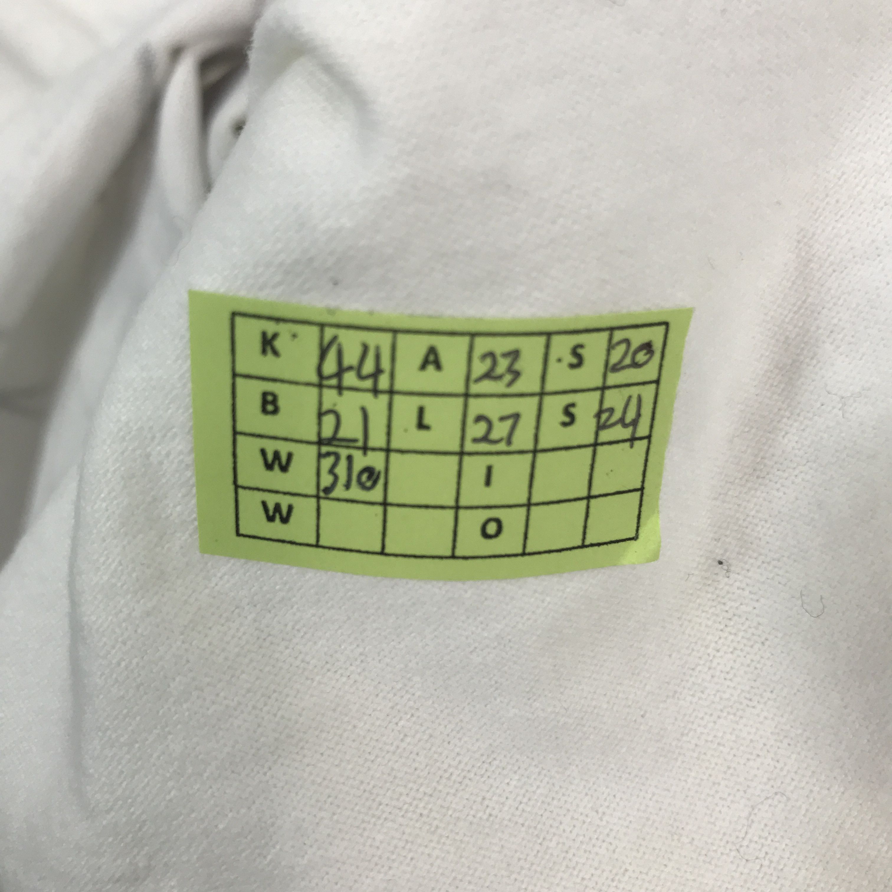 Japanese Brand Vintage Japanese Brand Rare design Long sleeve T-Shirt Size US XL / EU 56 / 4 - 13 Thumbnail