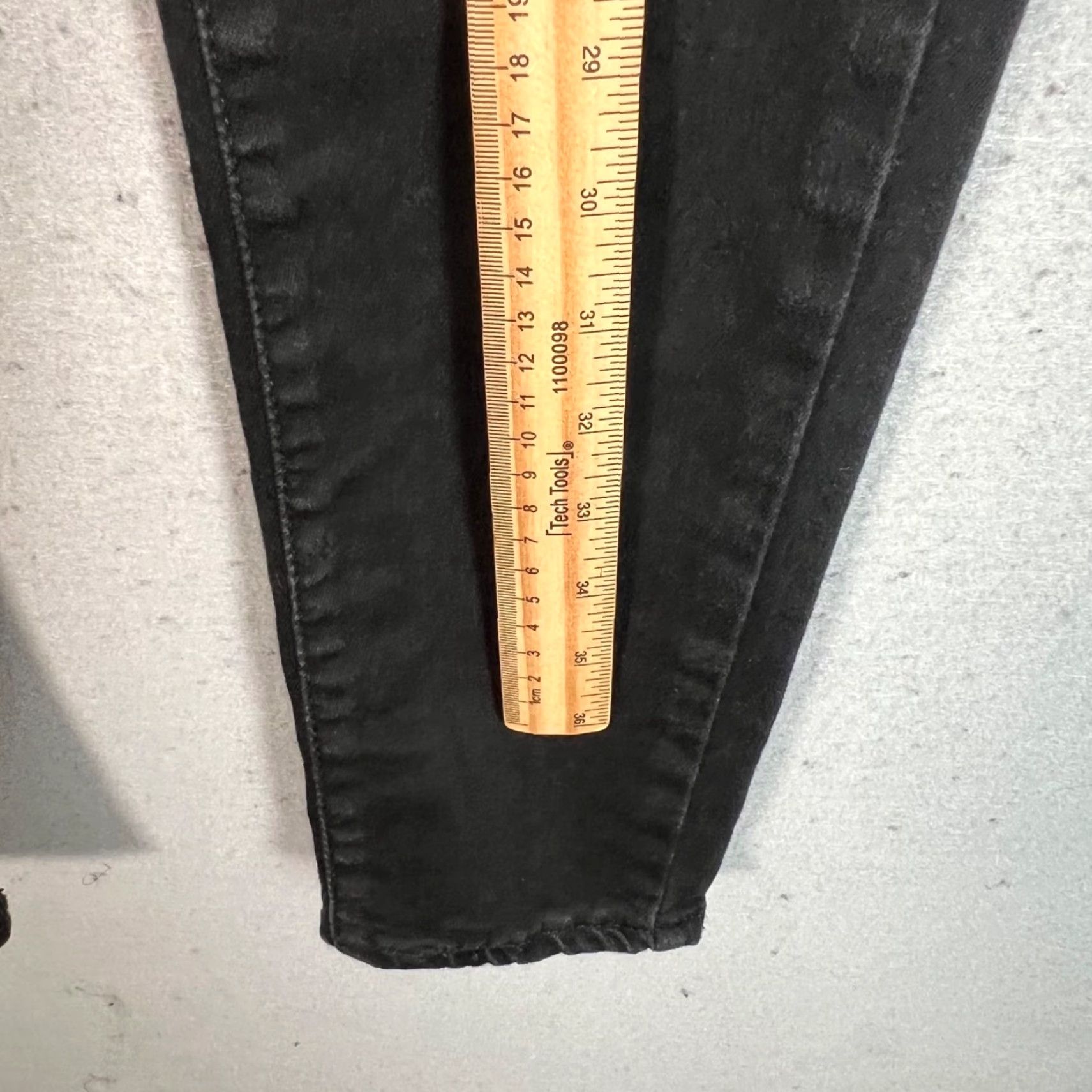 Levi's VINTAGE Levi's 720 Super Skinny Black Distressed Jeans Size 32 Dark Wash Denim Womens Jeans Skinny 32 Black 90s? Size 24" / US 00 / IT 34 - 7 Thumbnail