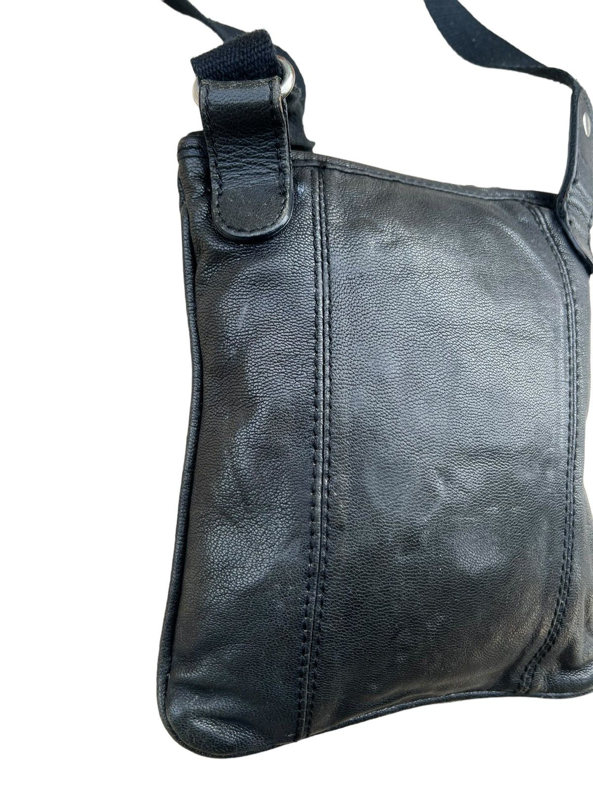 Juicy Couture Jeans Vintage Juicy Couture Patina Goat Leather Mini Bag Size ONE SIZE - 9 Thumbnail